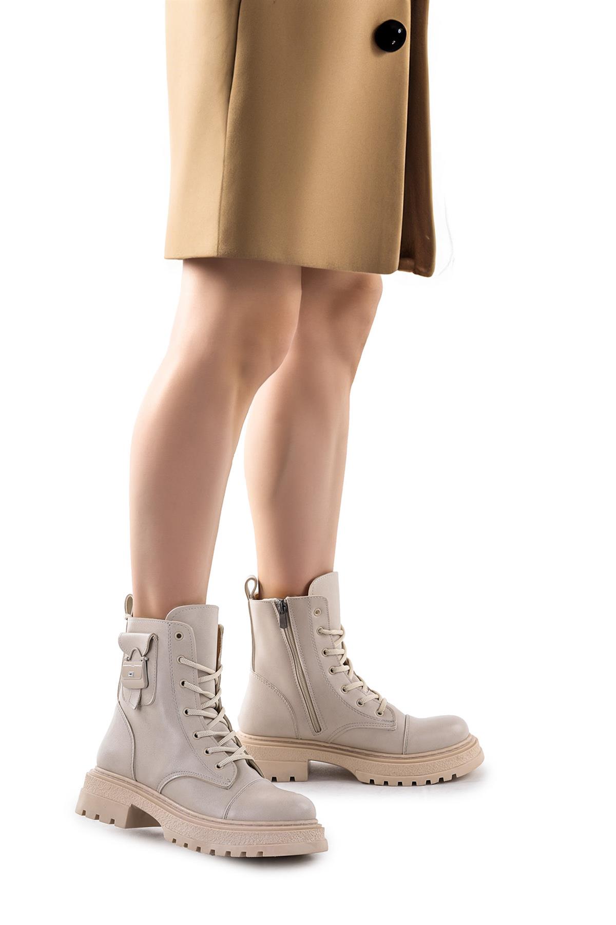 Çanta Toka Detaylı Kauçuk Tabanlı Postal Kadın Bot - Görsel 6