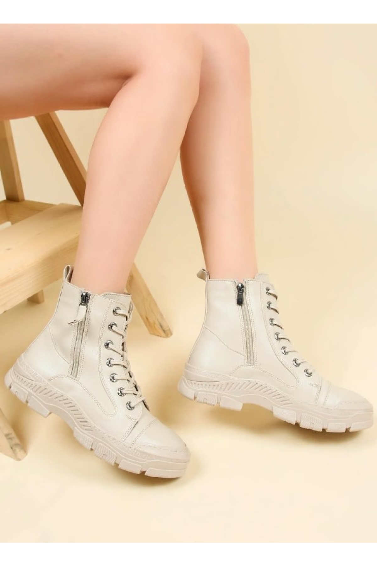 Kauçuk Kaymaz Taban Postal Kadın Bot - Görsel 2