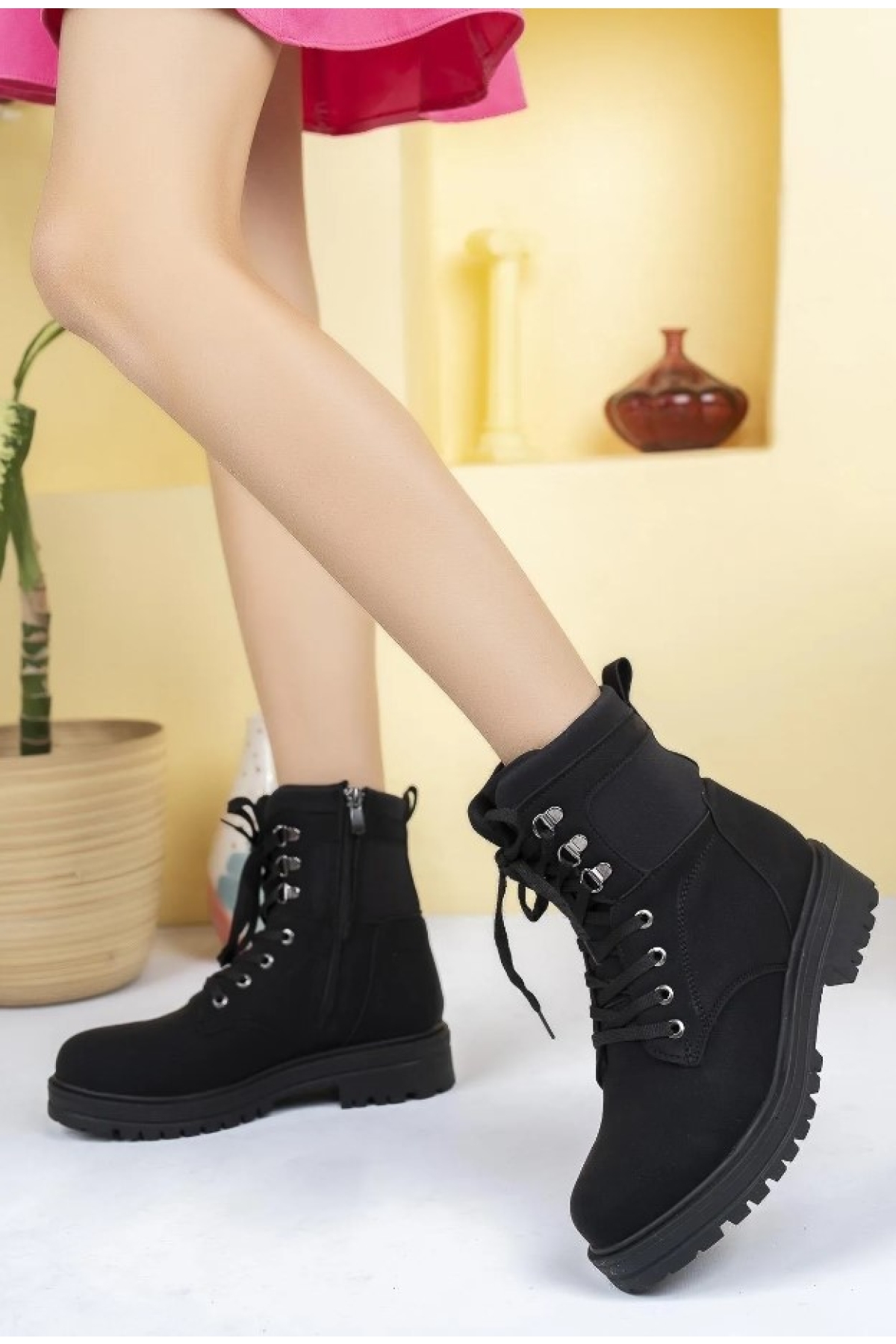 2218 Kalın Taban Bağcıklı Streç Kadın Postal Bot - Görsel 4