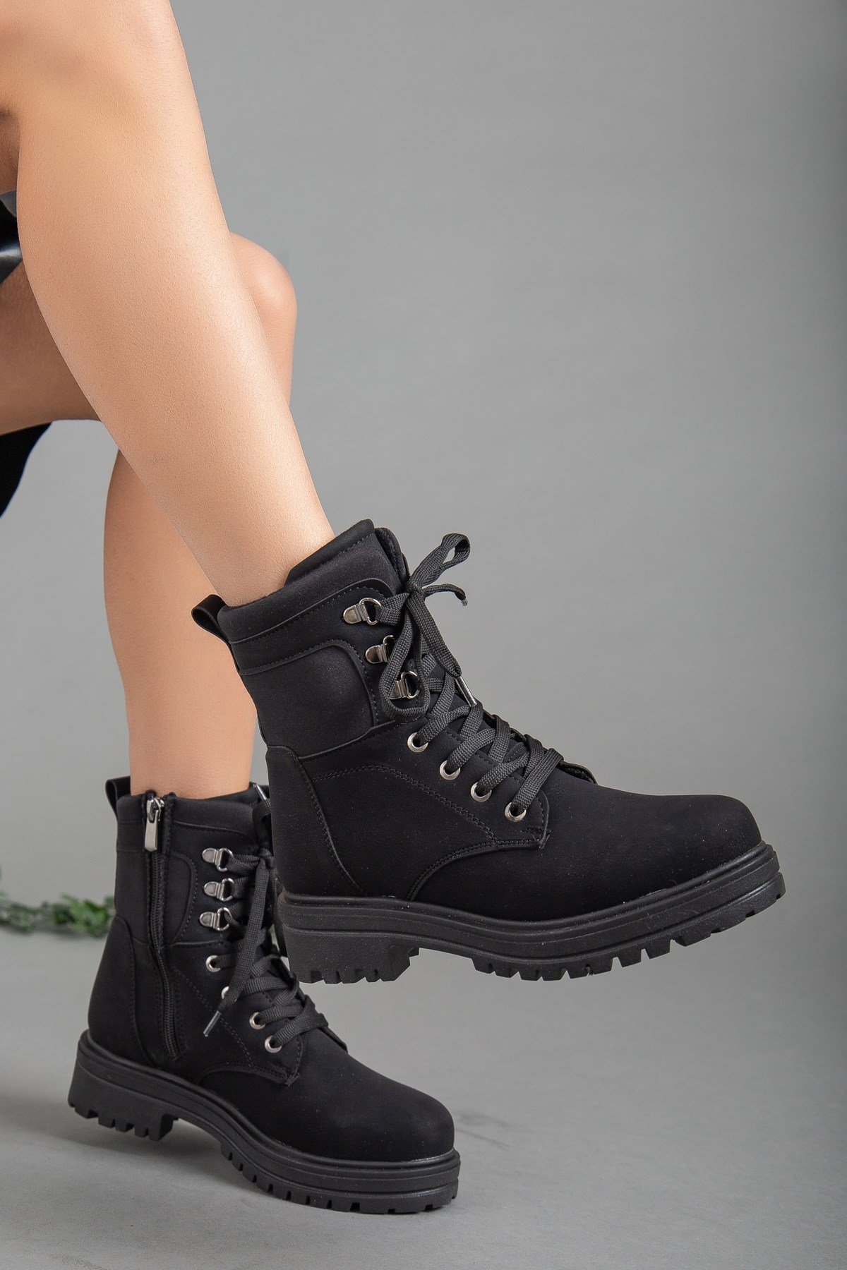 2218 Kalın Taban Bağcıklı Streç Kadın Postal Bot - Görsel 6