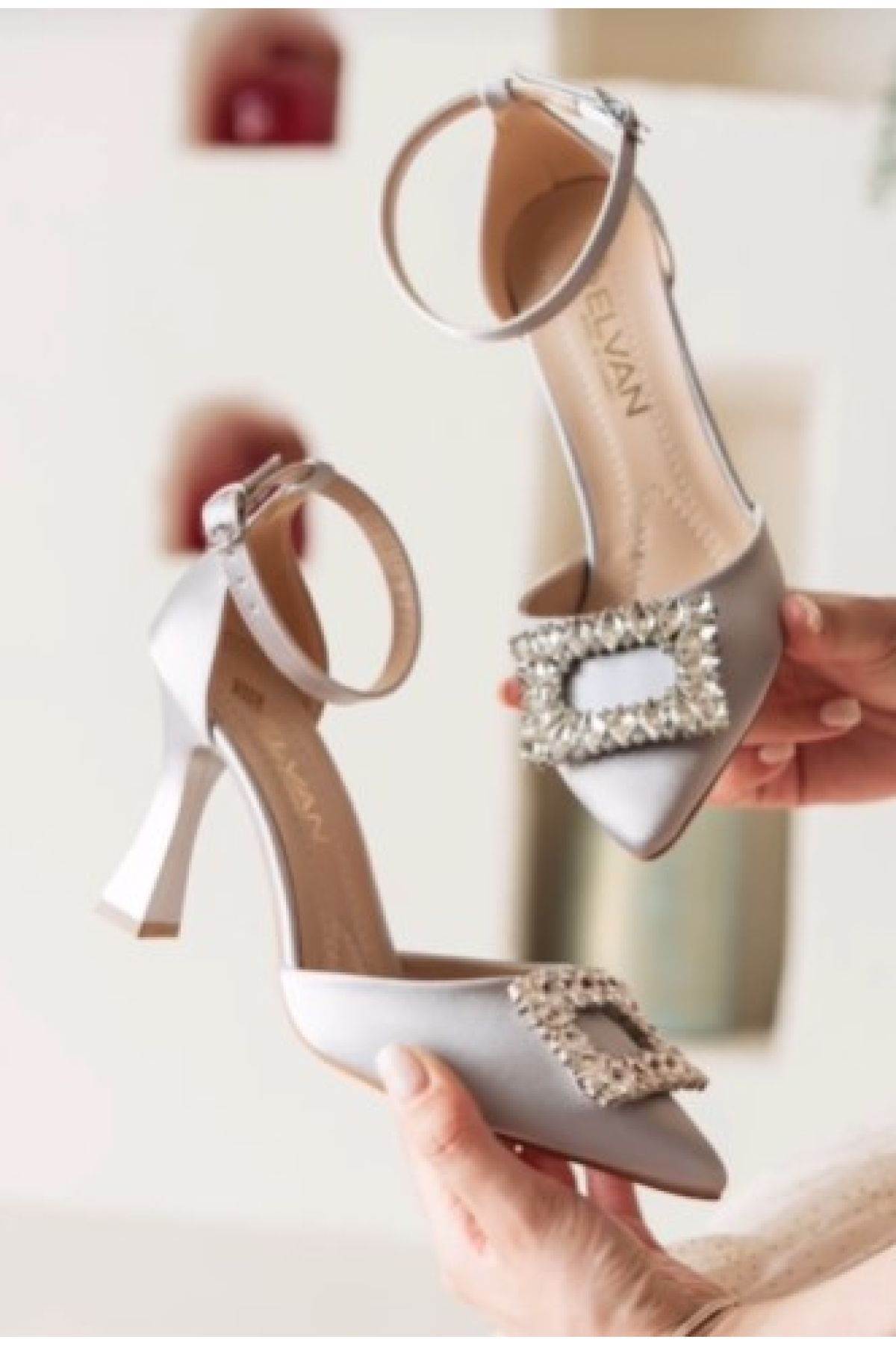 Kare Taş Detaylı Topuklu Kadın Abiye Ayakkabı - Görsel 4