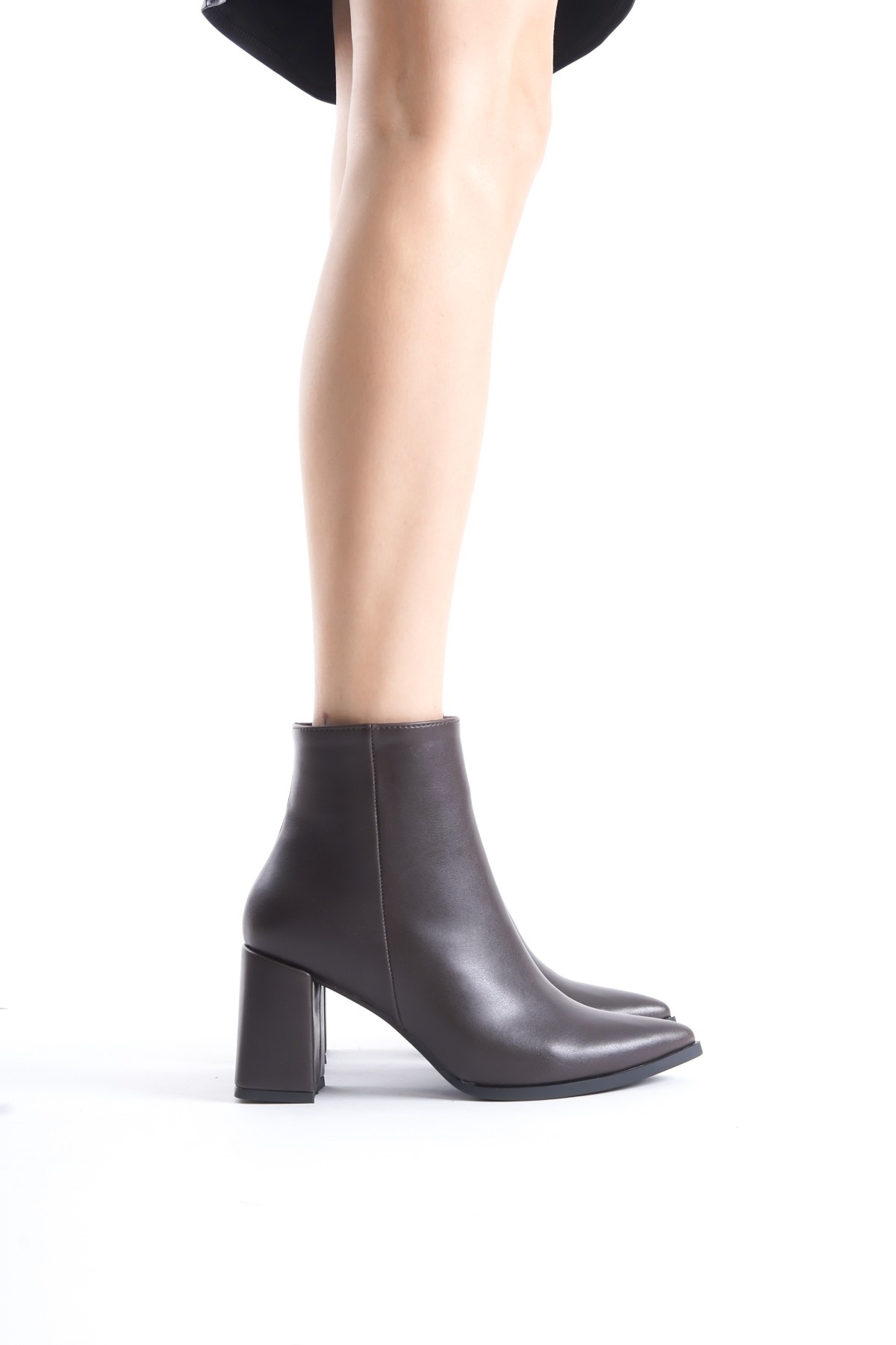 Kairobi Acı Kahve Rengi Kalın Topuk Sivri Burun Kadın Bot - Görsel 4