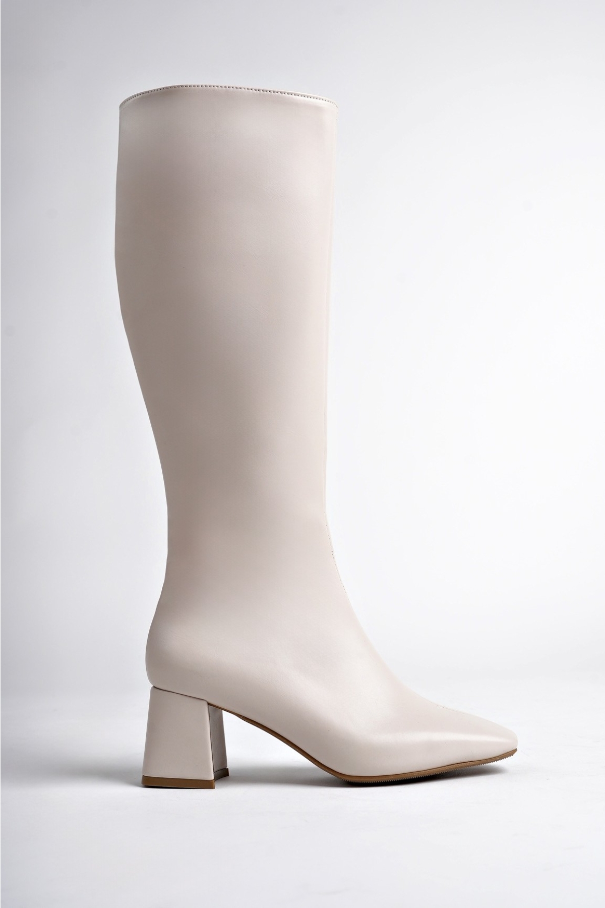 KAROLİNE Garantili Küt Burun Yandan Fermuarlı Topuklu Kadın Çizme - Görsel 2