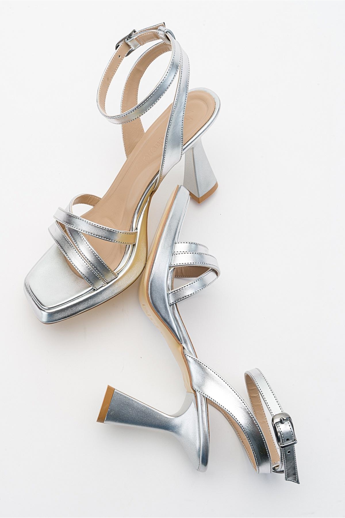 Çapraz Bantlı Platformlu Kadın Topuklu Sandalet GÜMÜŞ ZRA - Görsel 7