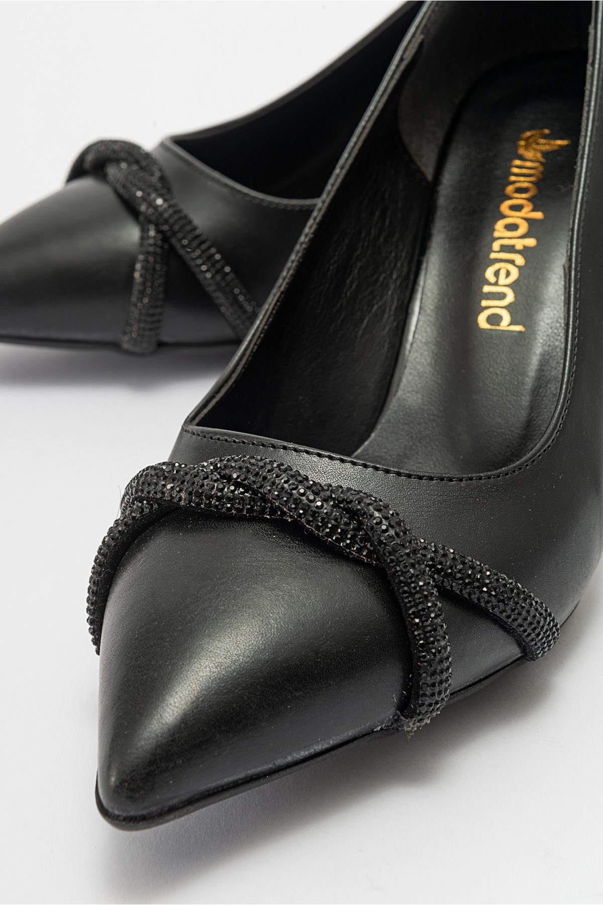 Çapraz Taşlı Kadın Stiletto Ayakkabı SİYAH CİLT SİYAH - Görsel 4