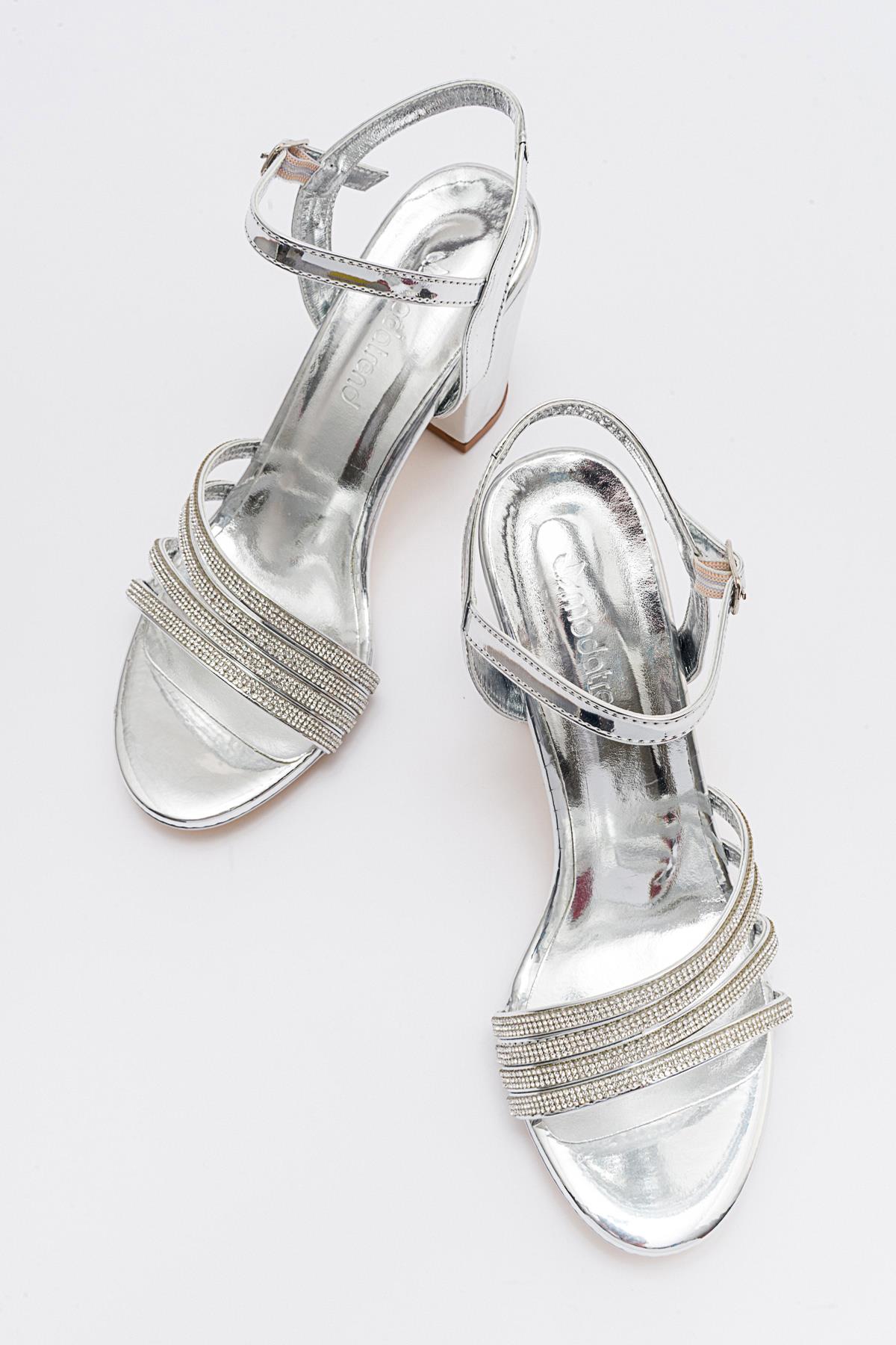 Kadın Çapraz Biyeli Taşlı Topuklu Sandalet GÜMÜŞ AYNA - Görsel 6
