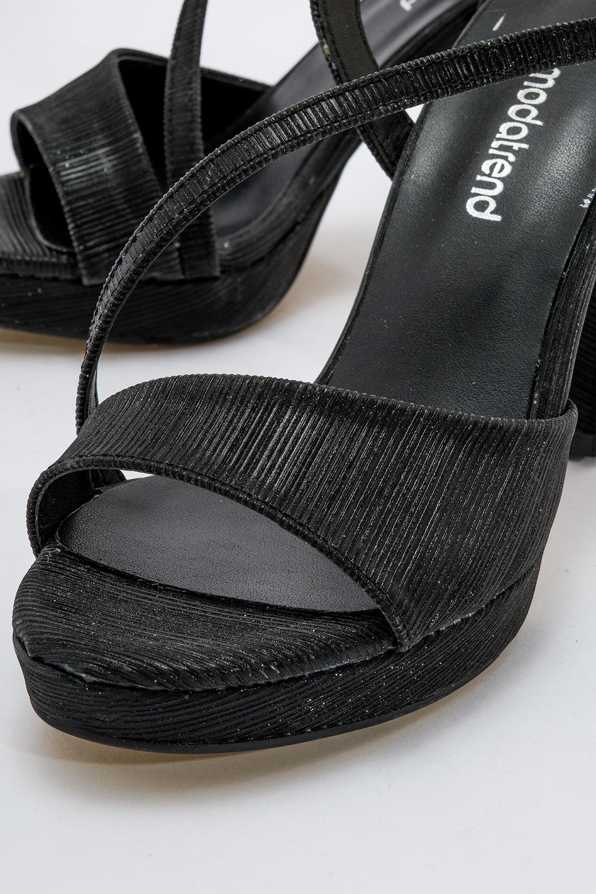 Kadın Simli Topuklu Sandalet SİYAH - Görsel 4