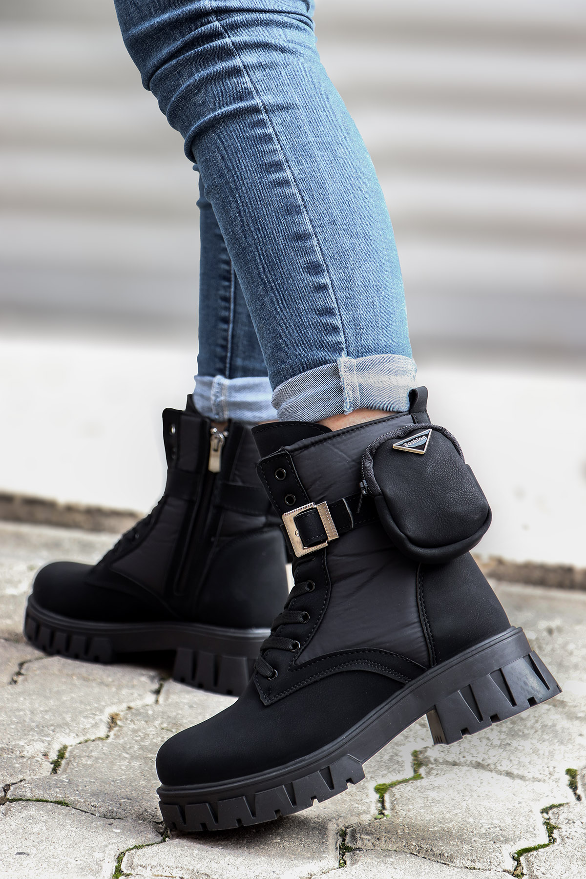 Lagartha Çanta Detaylı Fermuarlı Kadın Bot - Görsel 3