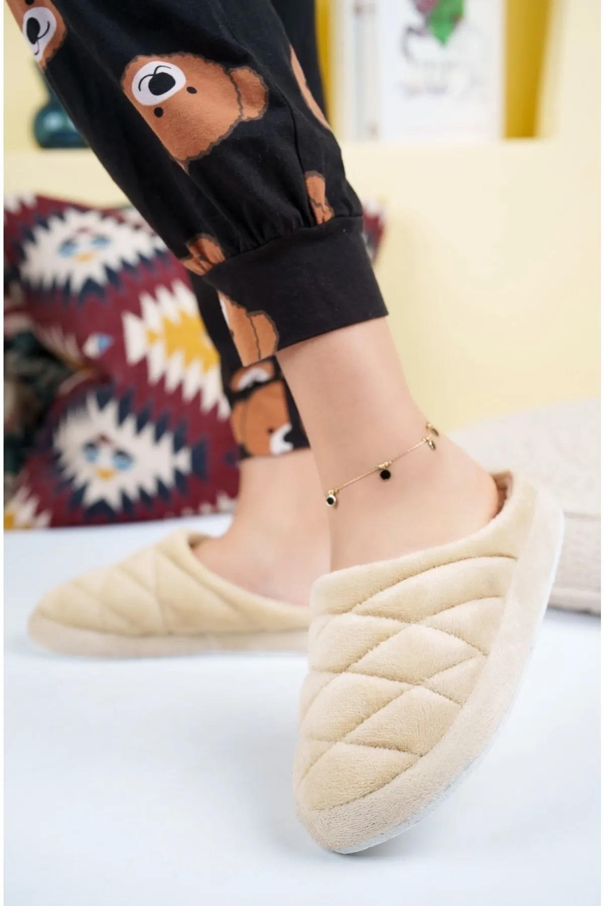 2476 Kadın Pofuduk Tüylü Ev-Halı Terliği - Görsel 4