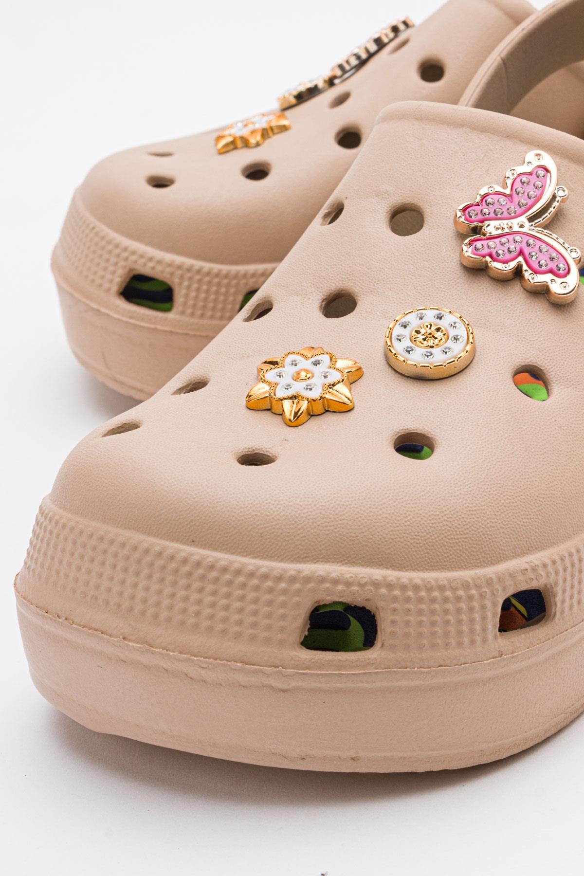 Aksesuarlı Kalın Taban Kadın Sabo Terlik BEJ - Görsel 4