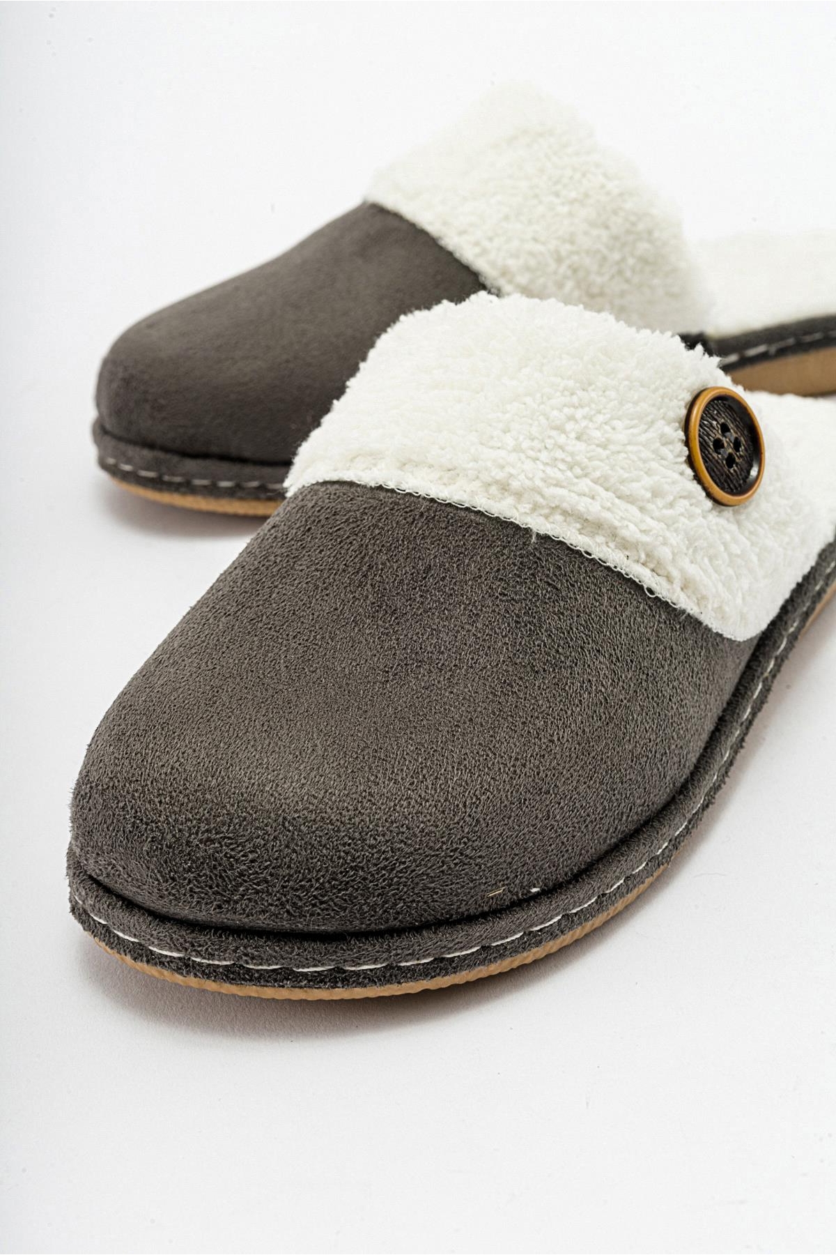 Kaydırmaz Kadın İçi Kürklü Ev Terliği FÜME - Görsel 5