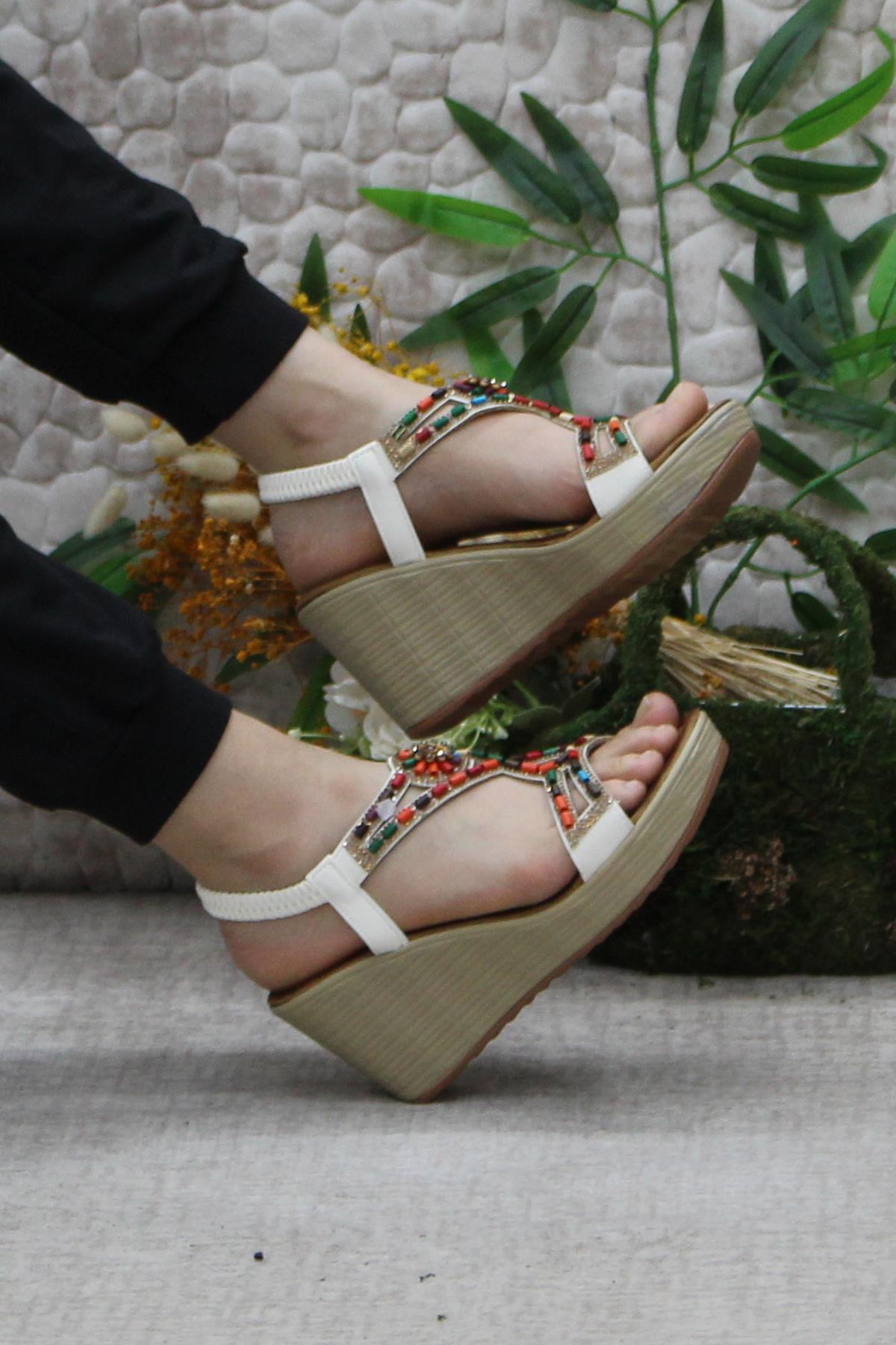 Guja 24Y156-2 Rahat Şık Bonçuklu Taşlı Dolgu Taban Kadın Sandalet - Görsel 6