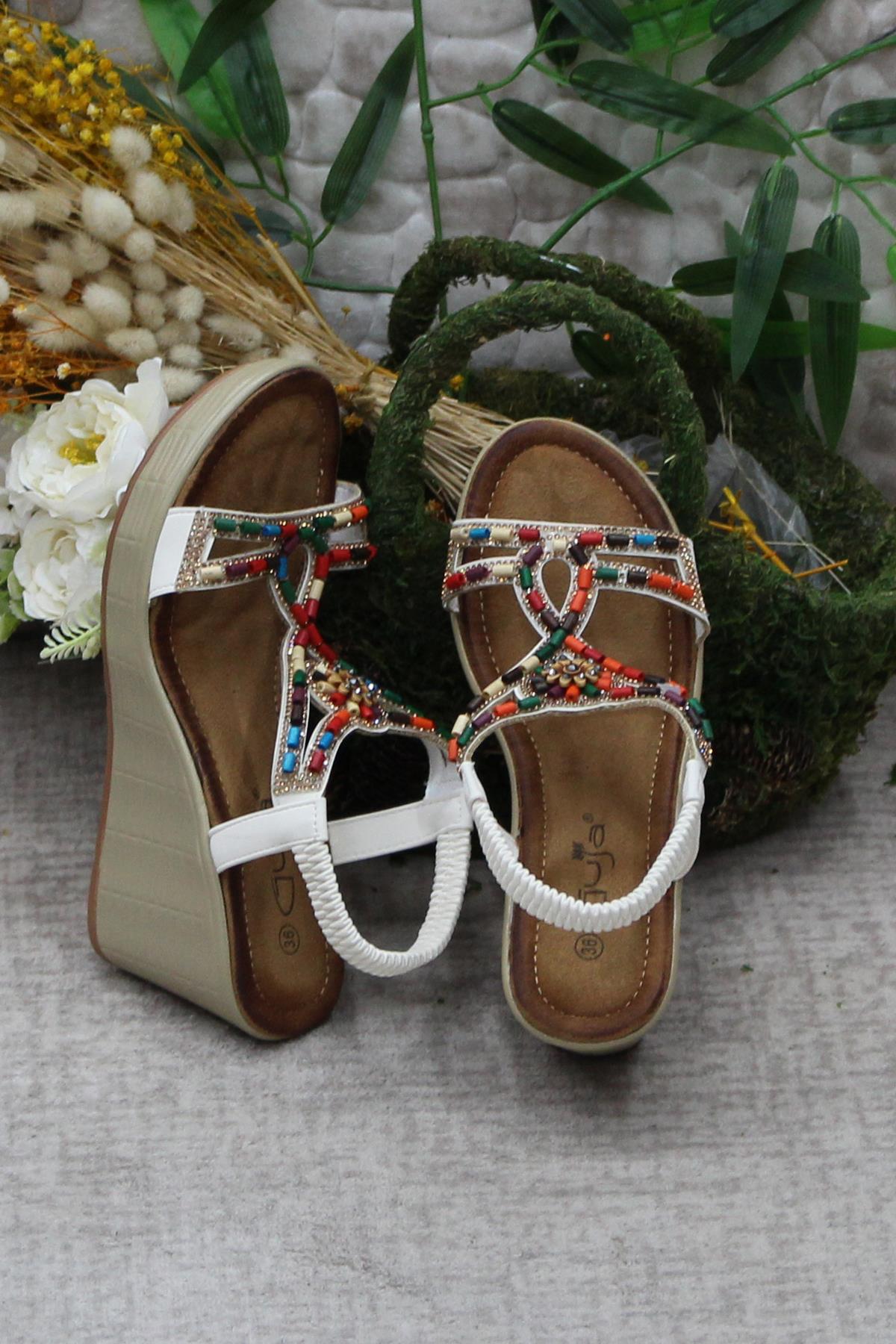 Guja 24Y156-2 Rahat Şık Bonçuklu Taşlı Dolgu Taban Kadın Sandalet - Görsel 8