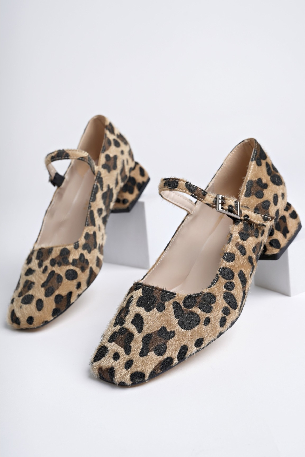 MARY Garantili Kare Burunlu Kadın Kısa Topuklu Ayakkabı - Görsel 8