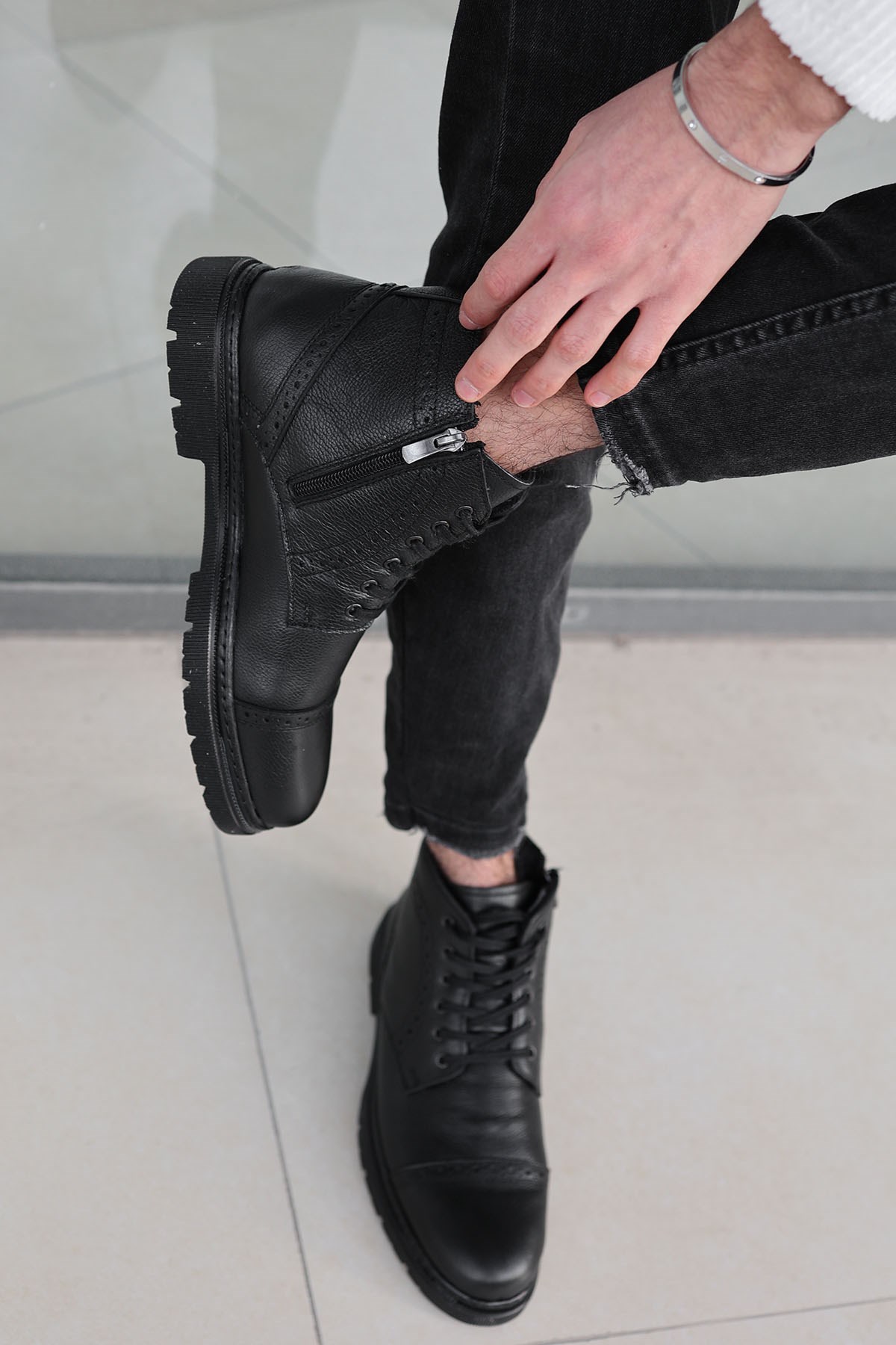 Harold Erkek Siyah Garantili Hakiki Deri Soğuk Geçirmez Kaymaz Kauçuk Taban Bot HAROLD-7145 - Görsel 4