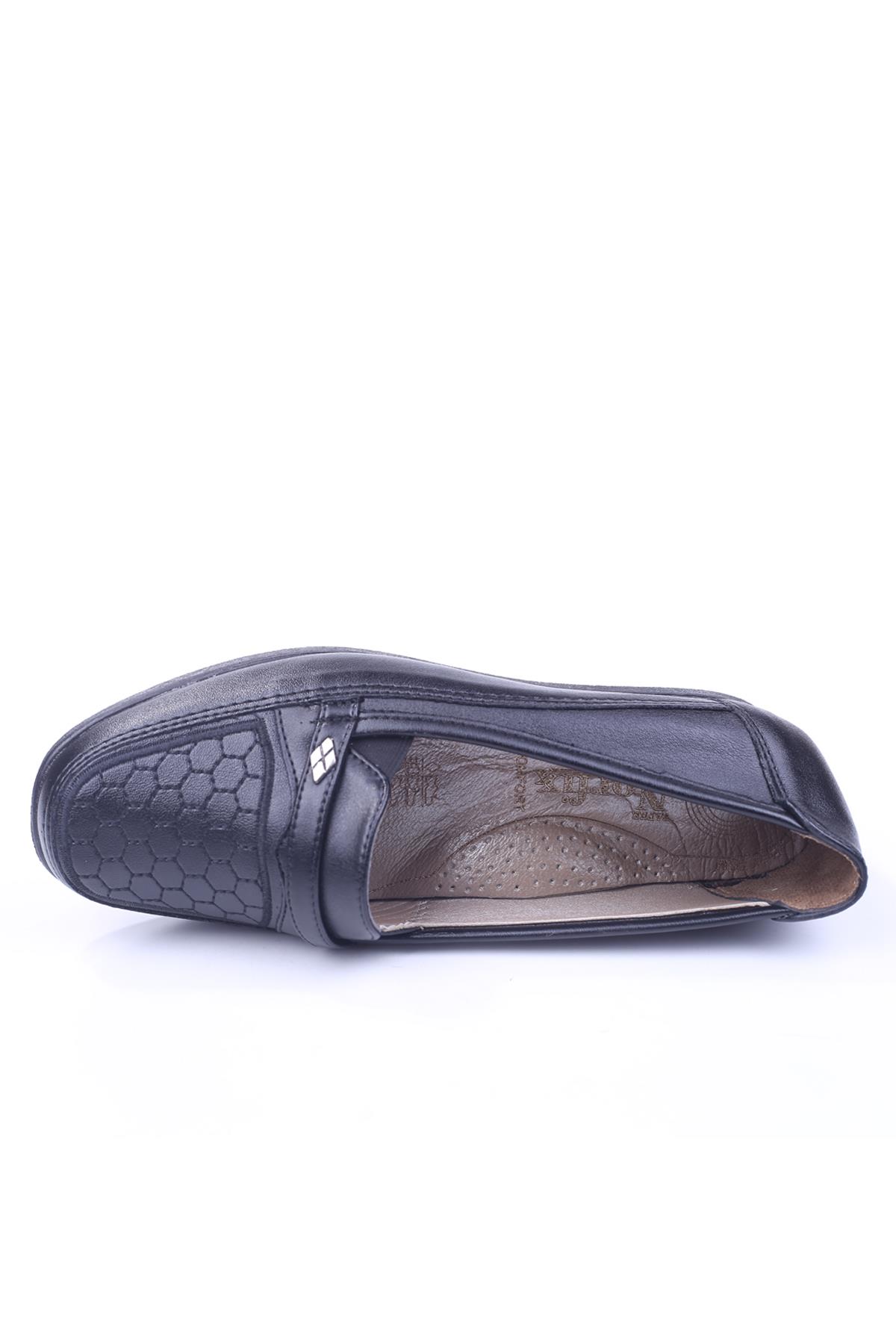 336 Büyük Numara Kadın Ortopedik Siyah Anne Ayakkabısı - Görsel 5
