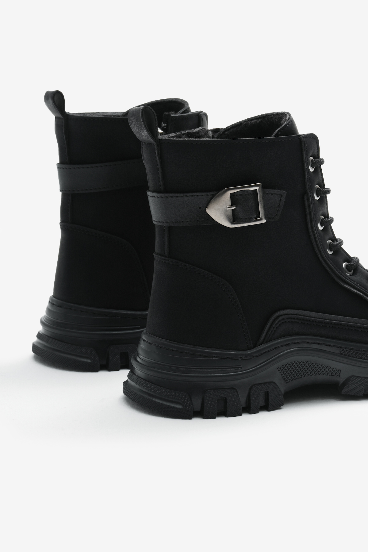 Kadın Siyah Mat Termo Taban Yanı Tokalı Bağcıklı ve Fermuarlı Bot - Görsel 5