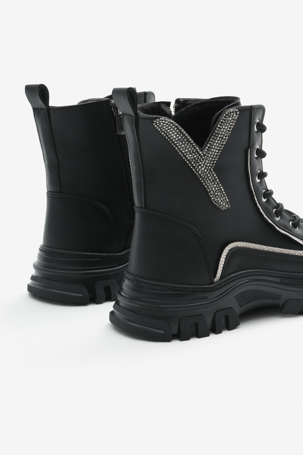 Kadın Siyah Cilt Termo Taban Desenli Bağcıklı ve Fermuarlı Bot - Görsel 6