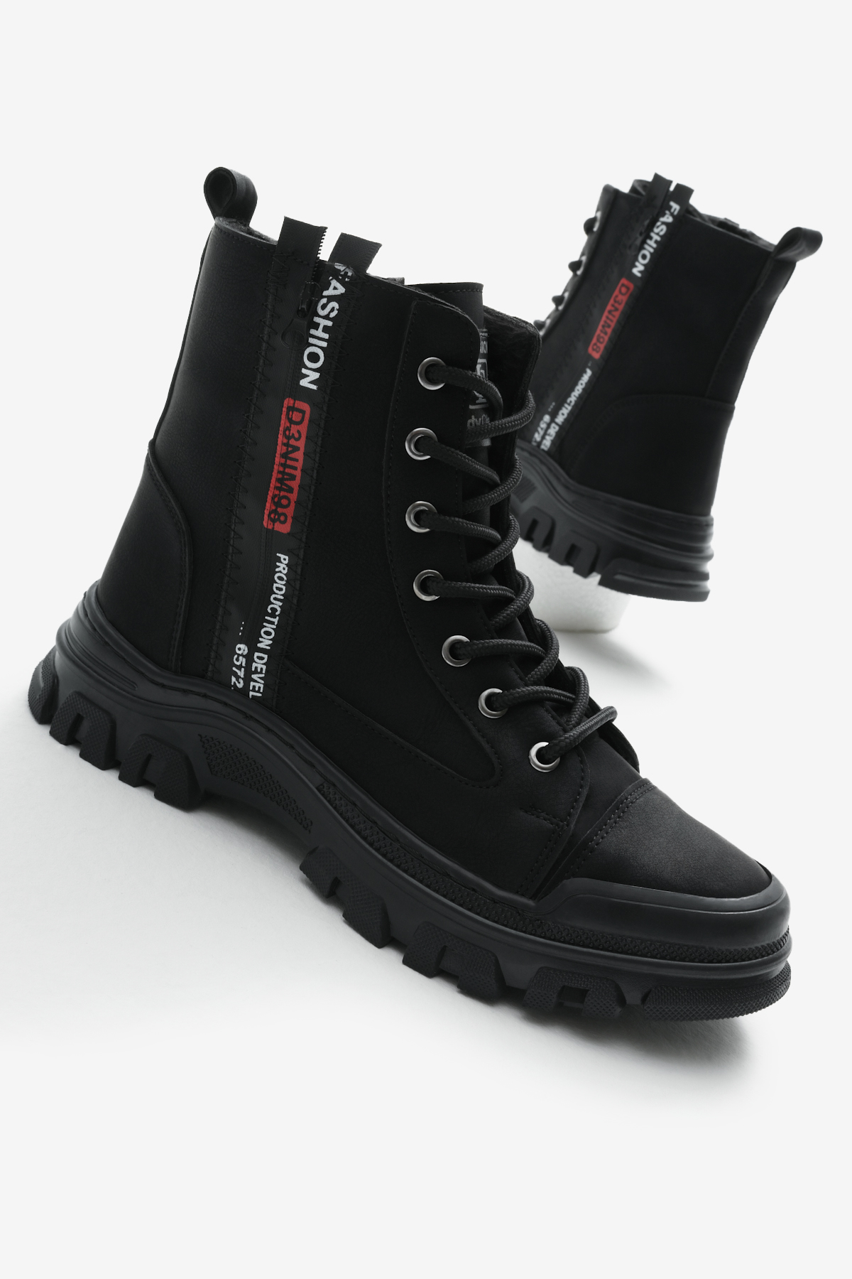 Kadın Siyah Mat Termo Taban Yanı Şerit Yazılı Bağcıklı ve Fermuarlı Bot - Görsel 2