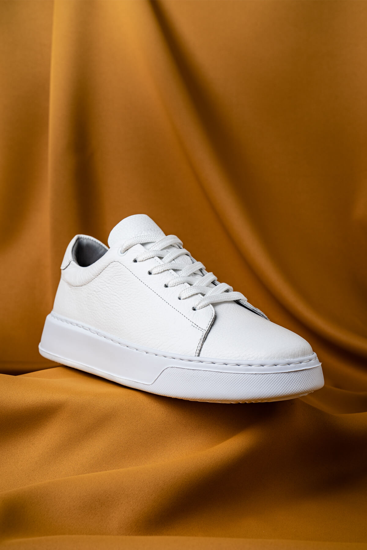 Beyaz Casual Bağcıklı Deri Sneakers - Görsel 3