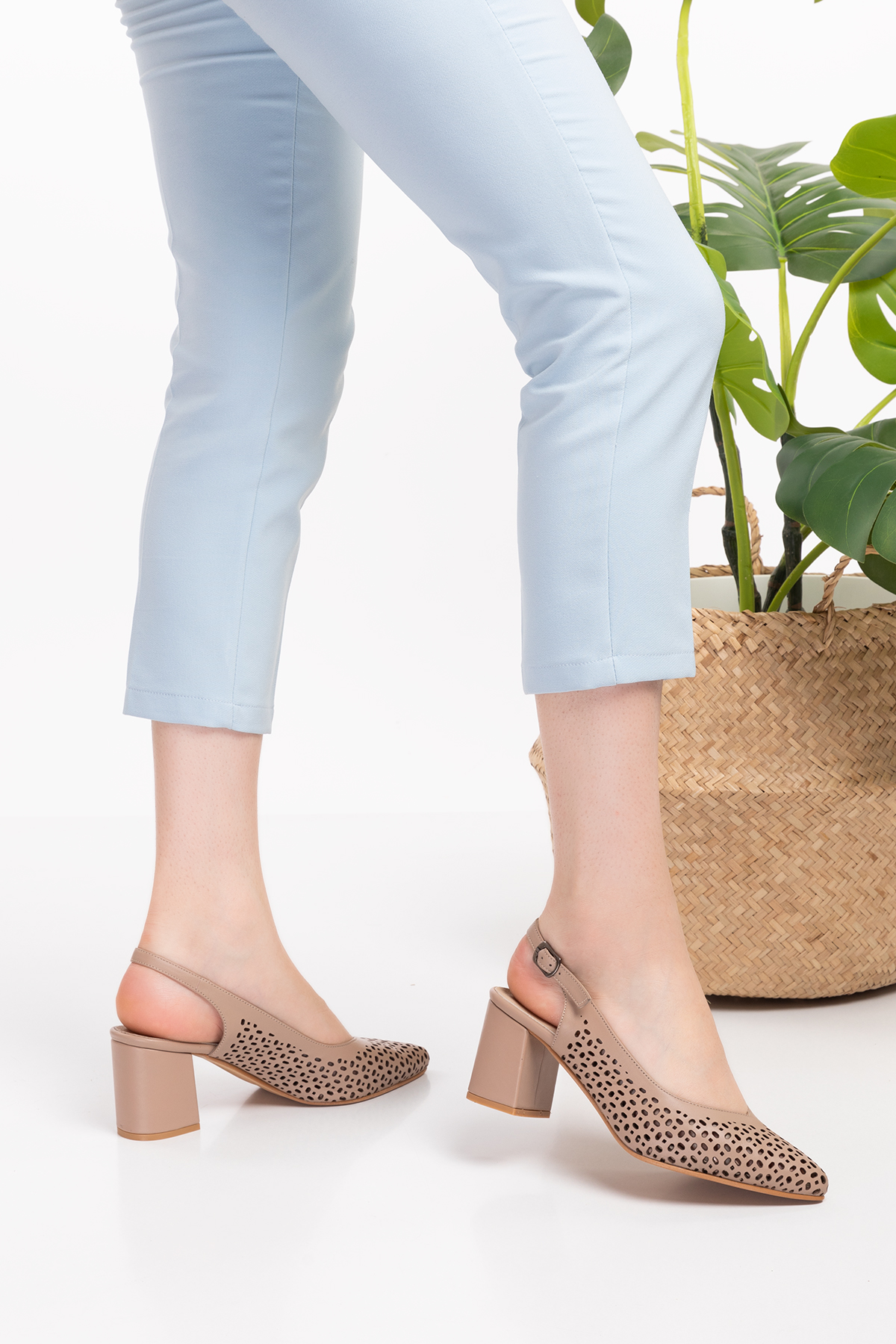 Gondol Hakiki Deri Lazer Kesim Şık Topuklu Ayakkabı şhn.876 - Görsel 4