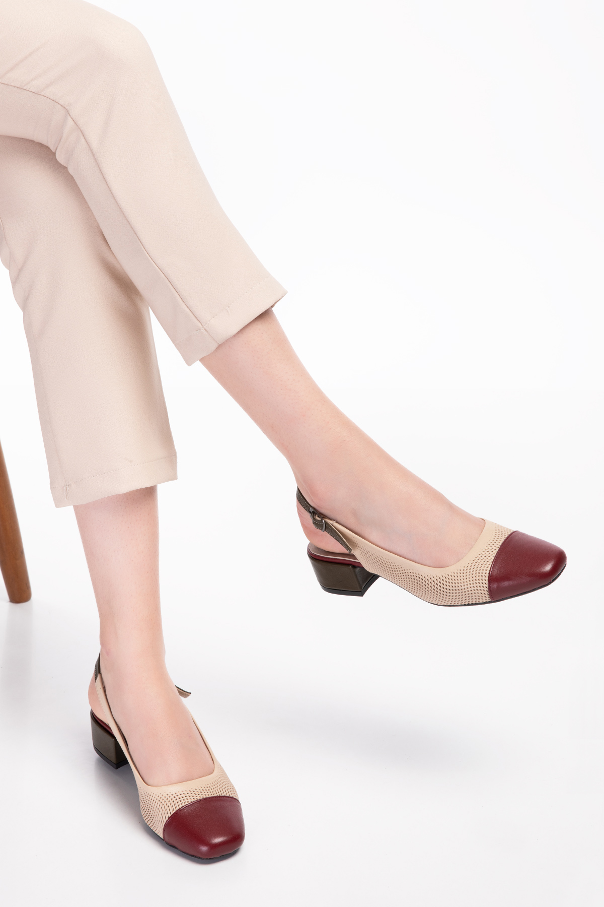 Gondol Hakiki Deri Renkli Kombin Klasik Topuklu Ayakkabı vdt.400 - Görsel 4