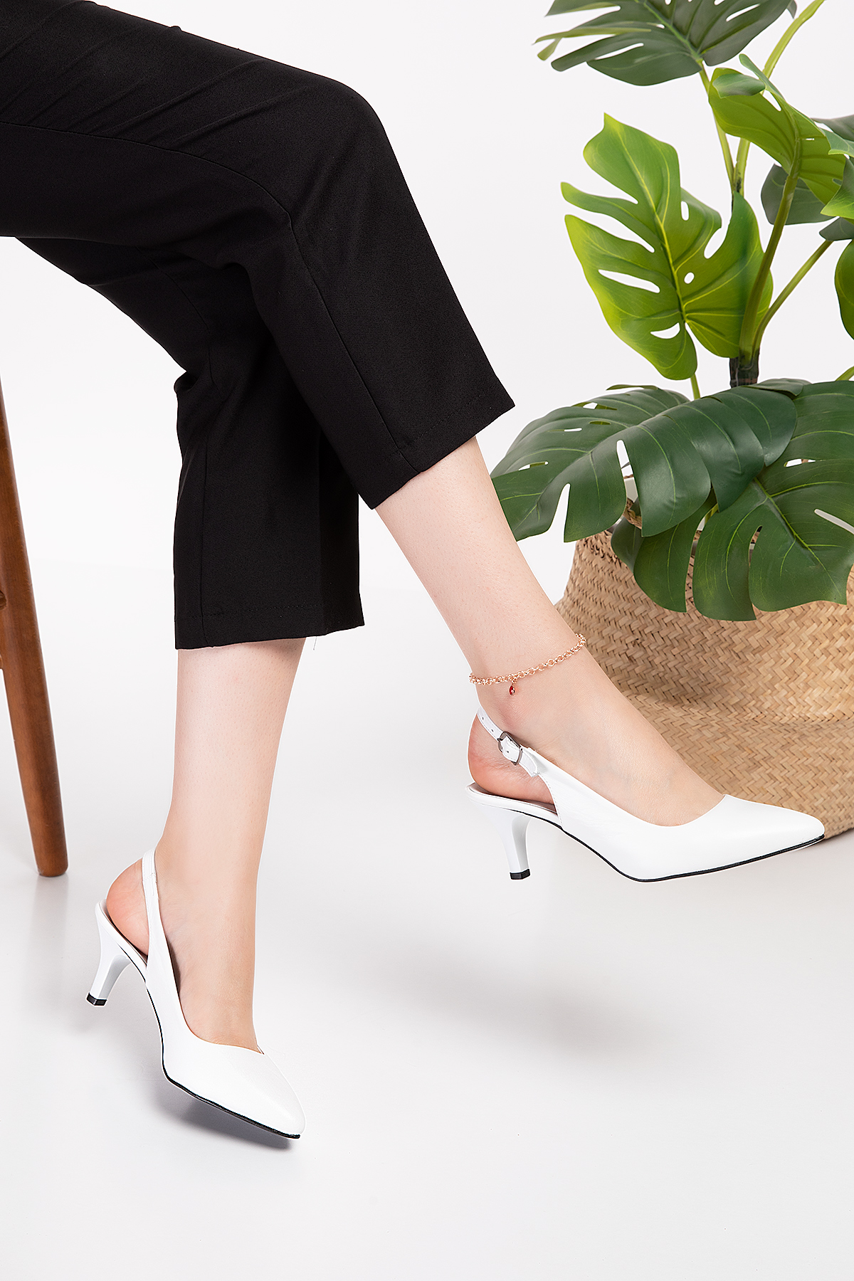 Gondol Kadın Hakiki Deri Orta Boy Topuk Stiletto vdt.230 - Görsel 5