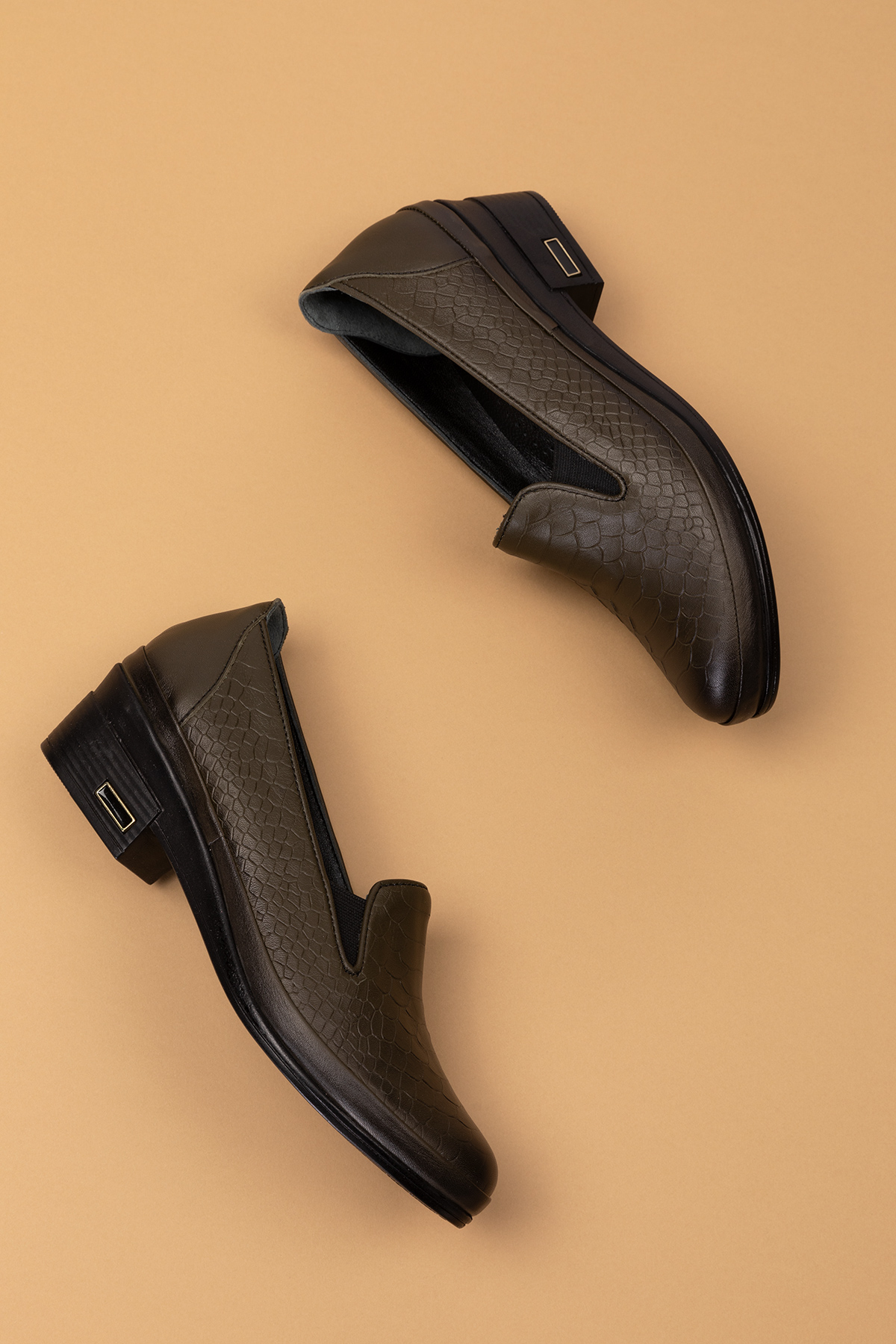 Gondol Hakiki Deri Kısa Topuklu Lastik Detaylı Ayakkabı msa.65 - Görsel 3