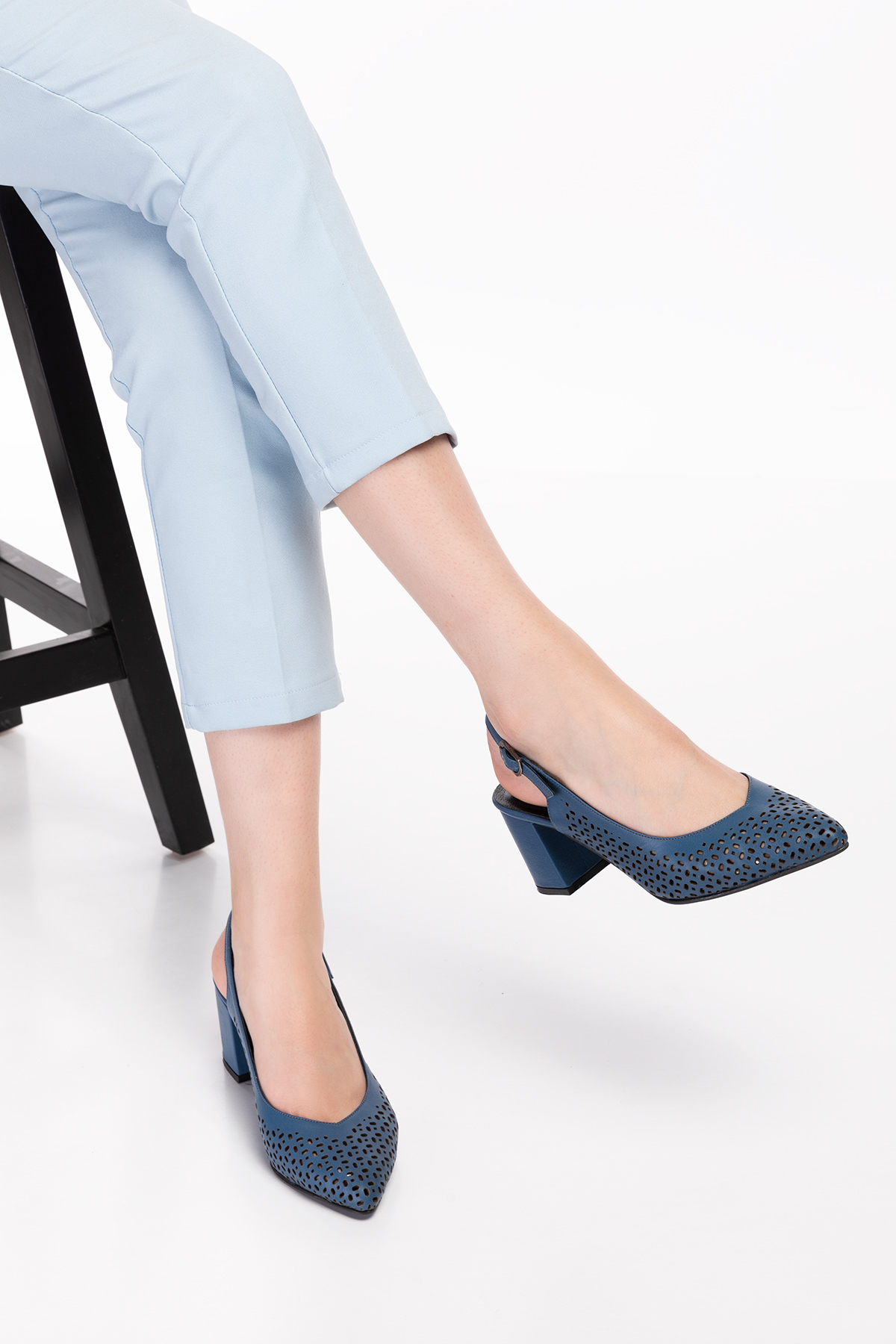 Gondol Hakiki Deri Lazer Kesim Şık Topuklu Ayakkabı şhn.876 - Görsel 3