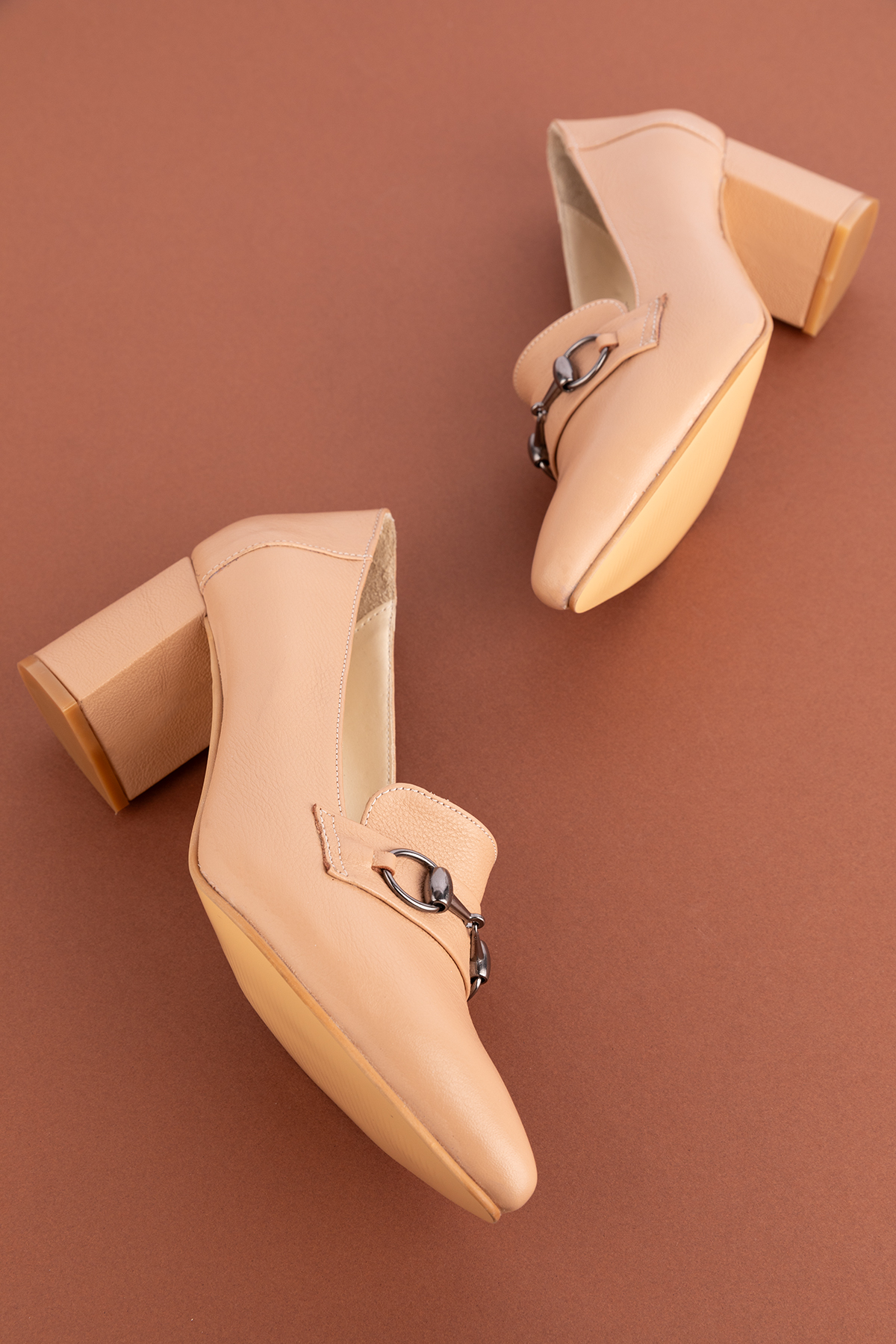 Gondol Kadın Hakiki Deri Klasik Topuklu Toka Detaylı Ayakkabı şhn.956 - Görsel 4