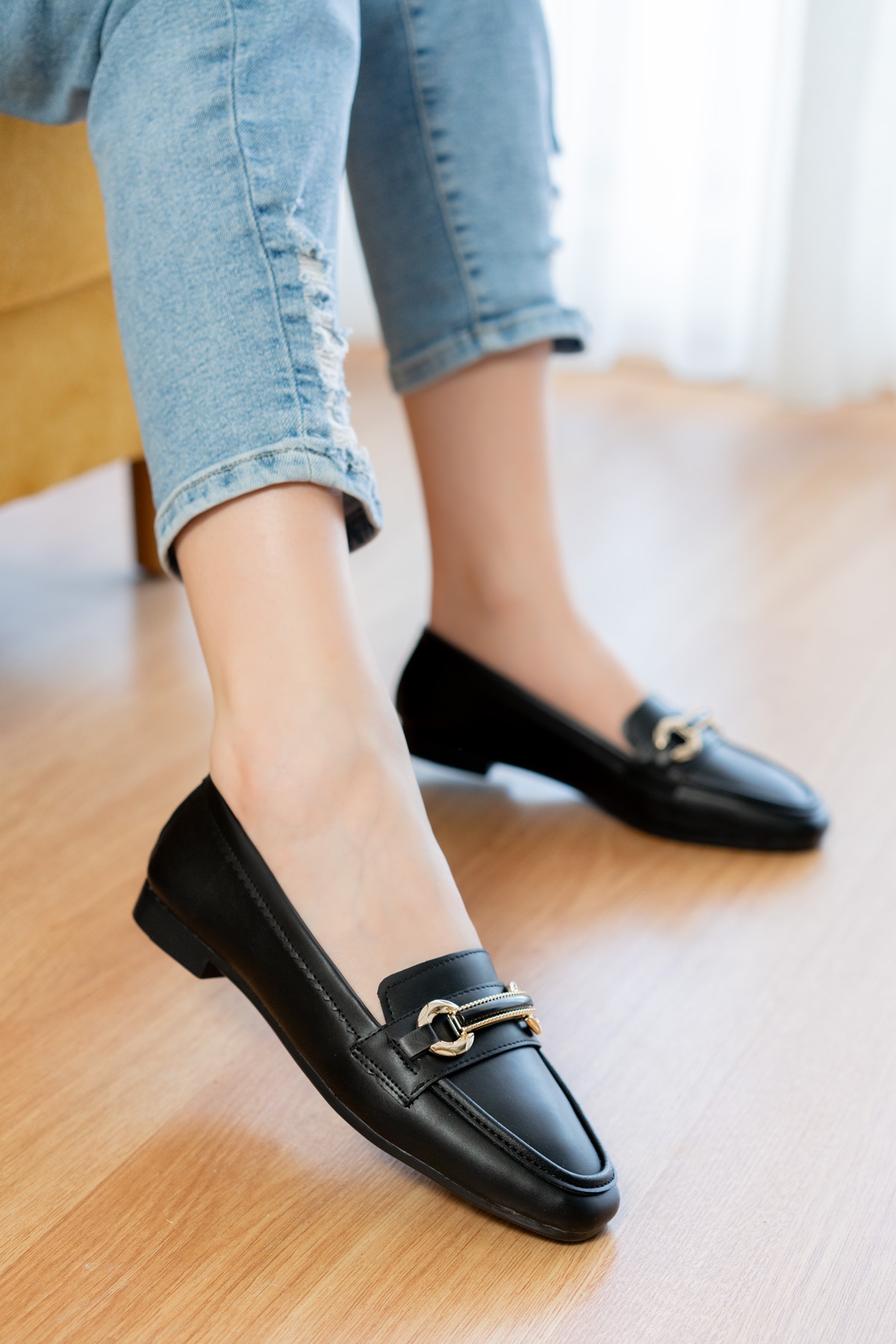 Fabri Siyah Tokalı ( 1 cm Topuklu ) Küt Burunlu Babet - Görsel 6