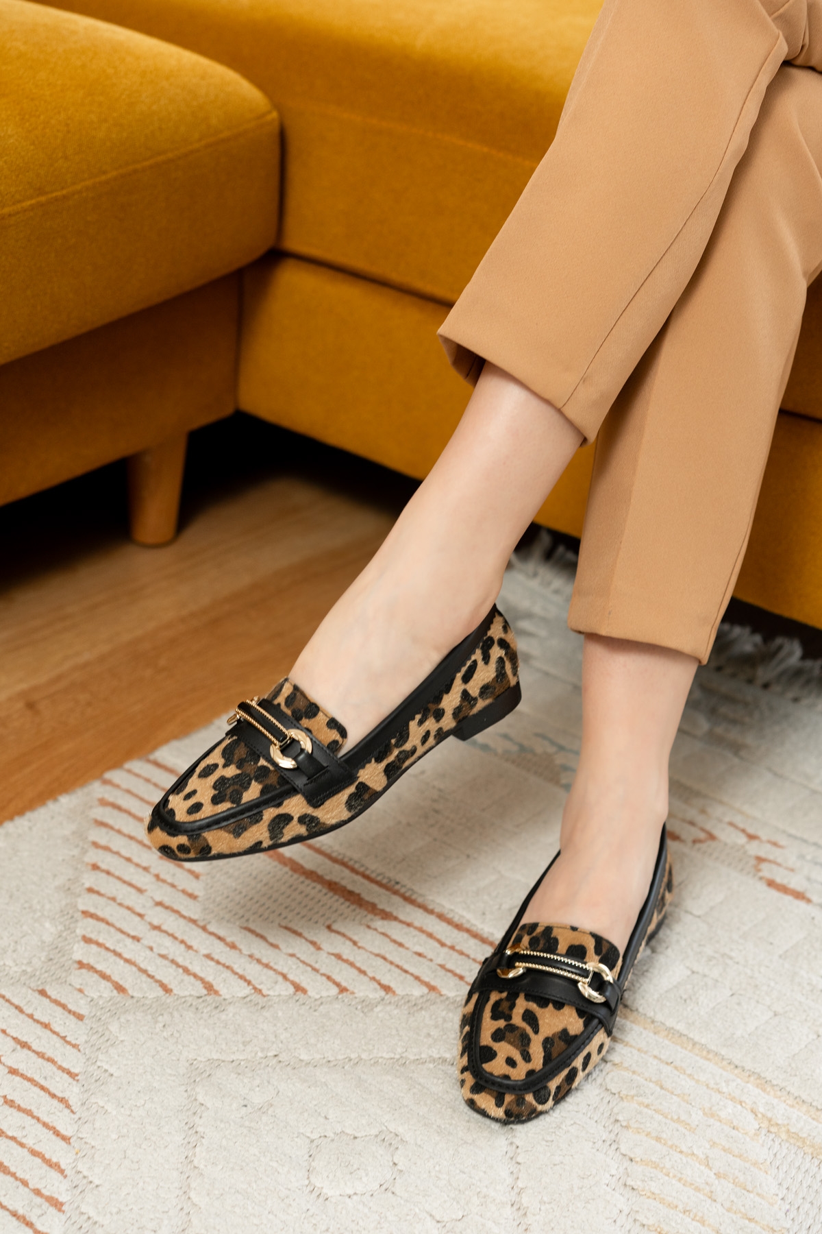 Fabri Leopar ( 1 cm Topuklu ) Küt Burunlu Burun Babet - Görsel 7