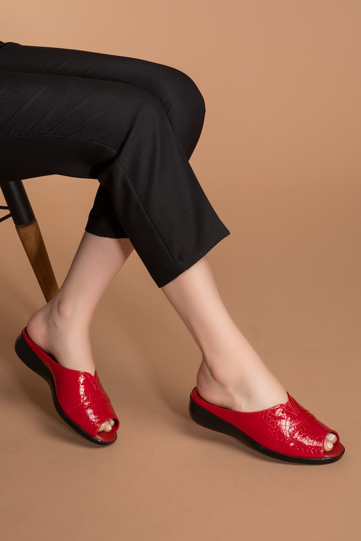 Gondol Hakiki Deri Çeyizlik Kadın Terlik özl.326 - Görsel 2