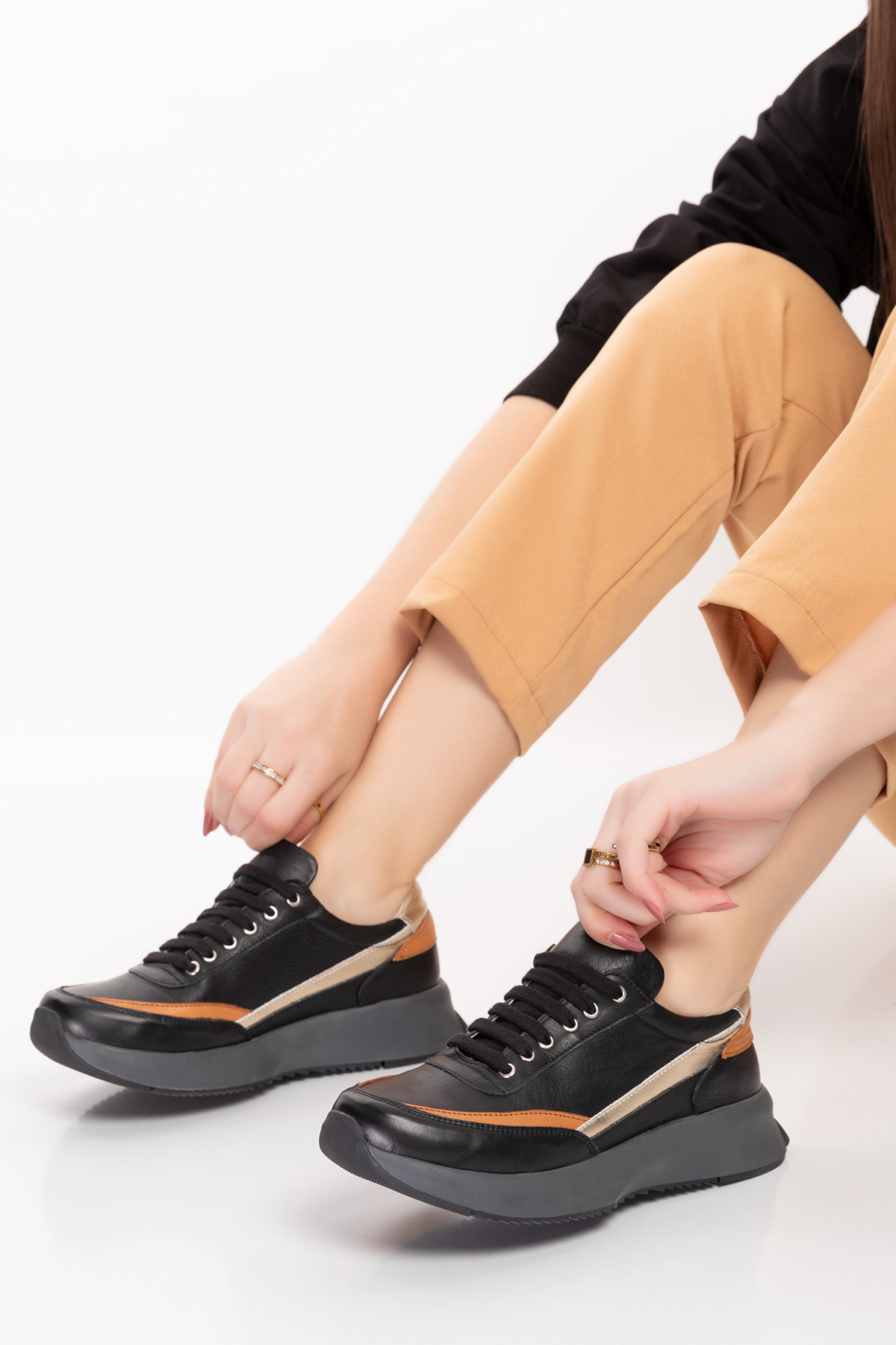 Gondol Içi Dışı Hakiki Deri Anatomik Taban Spor Ayakkabı gndl.562 - Görsel 2