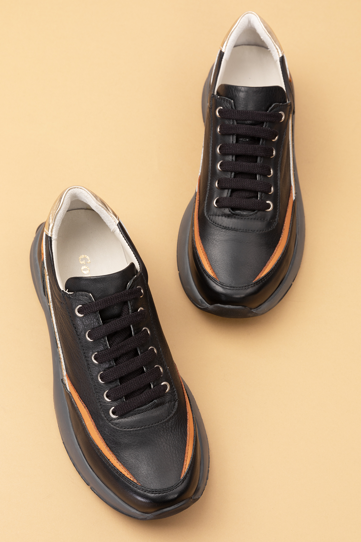 Gondol Içi Dışı Hakiki Deri Anatomik Taban Spor Ayakkabı gndl.562 - Görsel 4