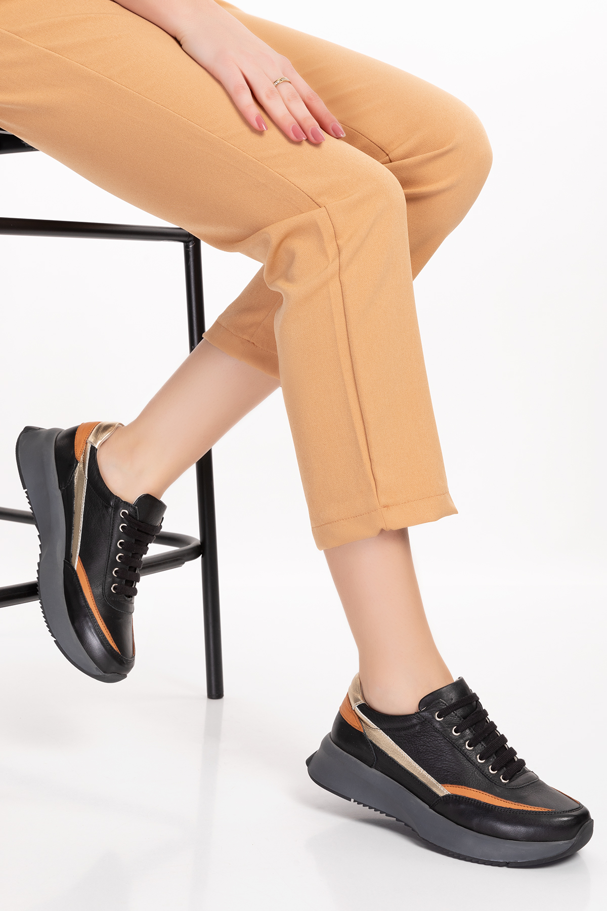 Gondol Içi Dışı Hakiki Deri Anatomik Taban Spor Ayakkabı gndl.562 - Görsel 5