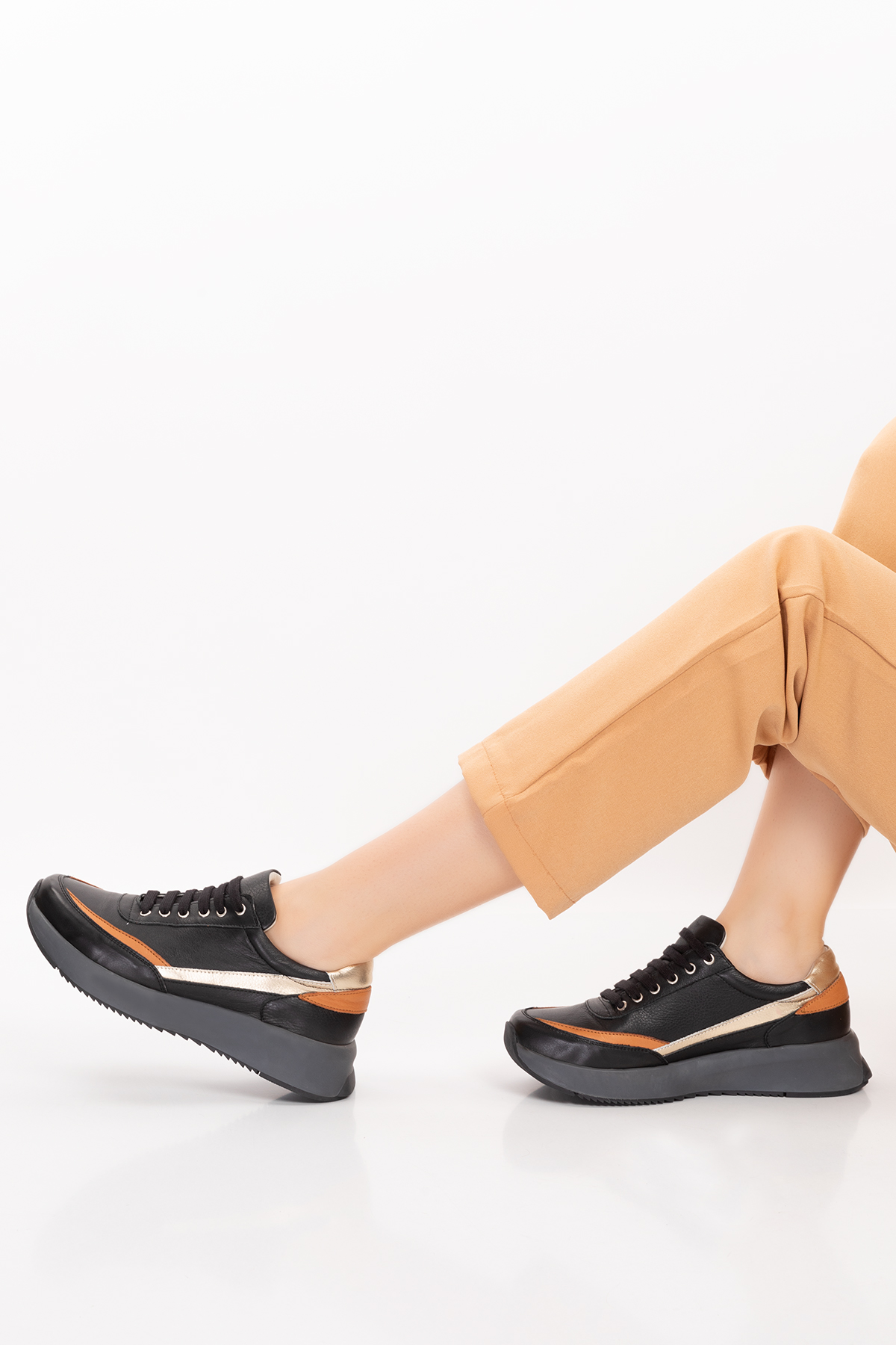 Gondol Içi Dışı Hakiki Deri Anatomik Taban Spor Ayakkabı gndl.562 - Görsel 6