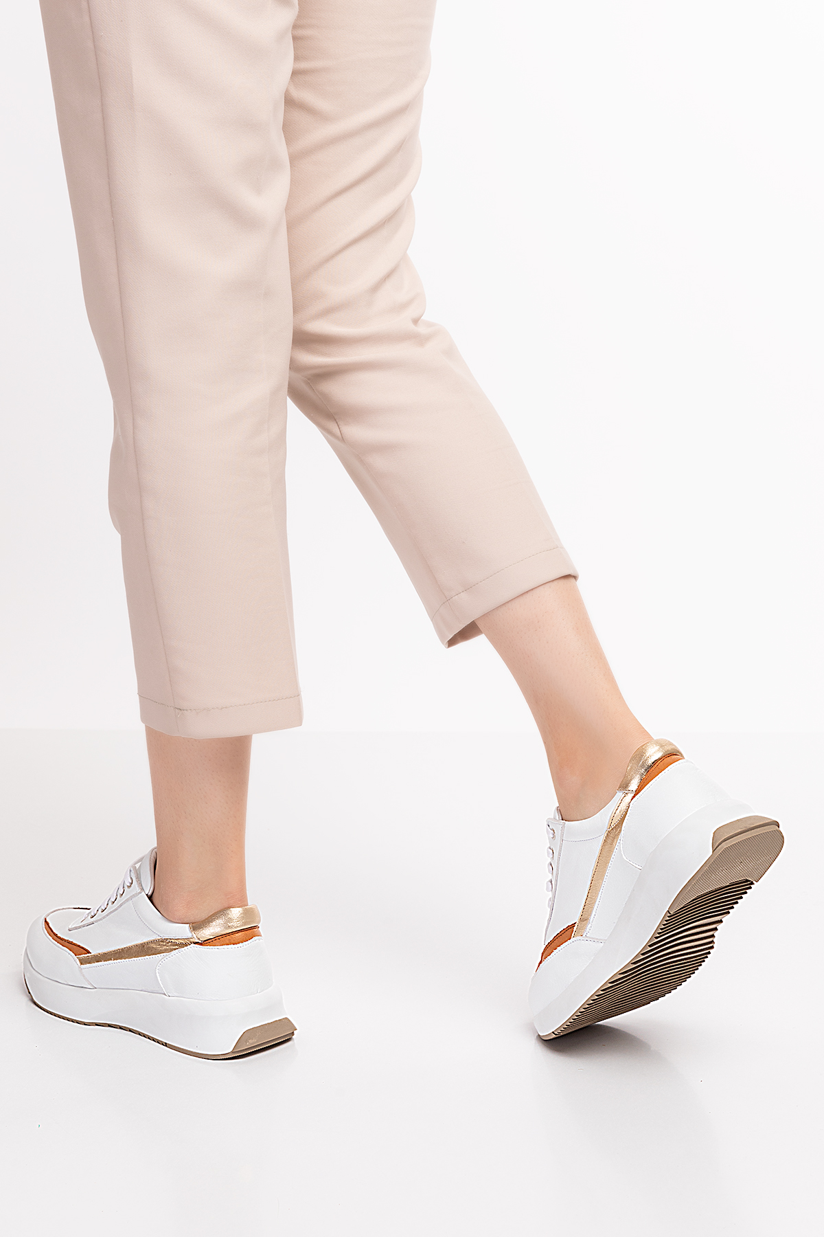 Gondol Içi Dışı Hakiki Deri Anatomik Taban Spor Ayakkabı gndl.562 - Görsel 3