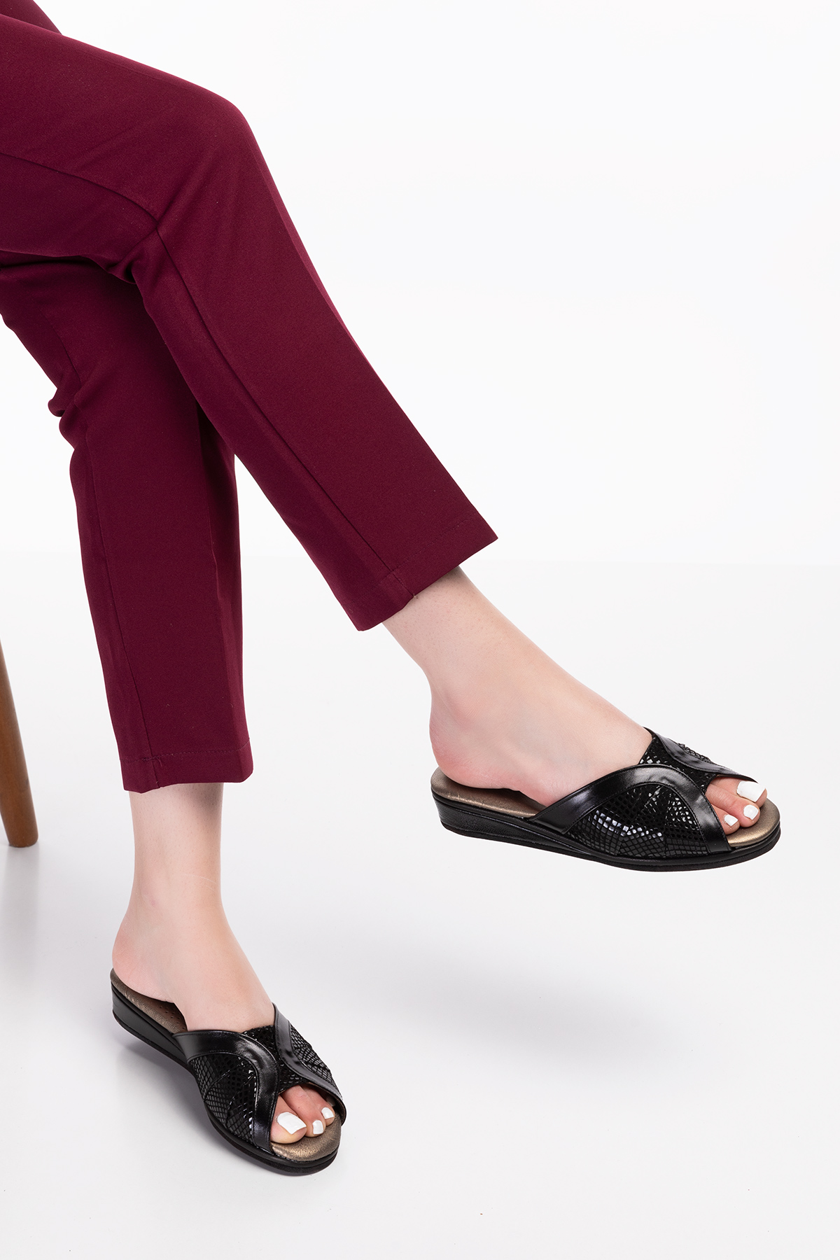 Gondol Kadın Hakiki Deri Şık Rahat Ev Terliği kayaş.038 - Görsel 2