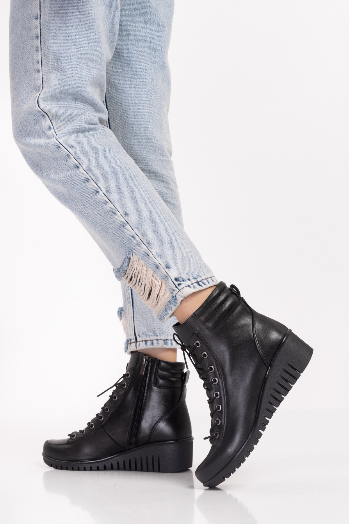 Gondol Kadın Hakiki Deri Kaymaz Dolgu Topuk Fermuarlı Bot esfa.2451 - Görsel 3