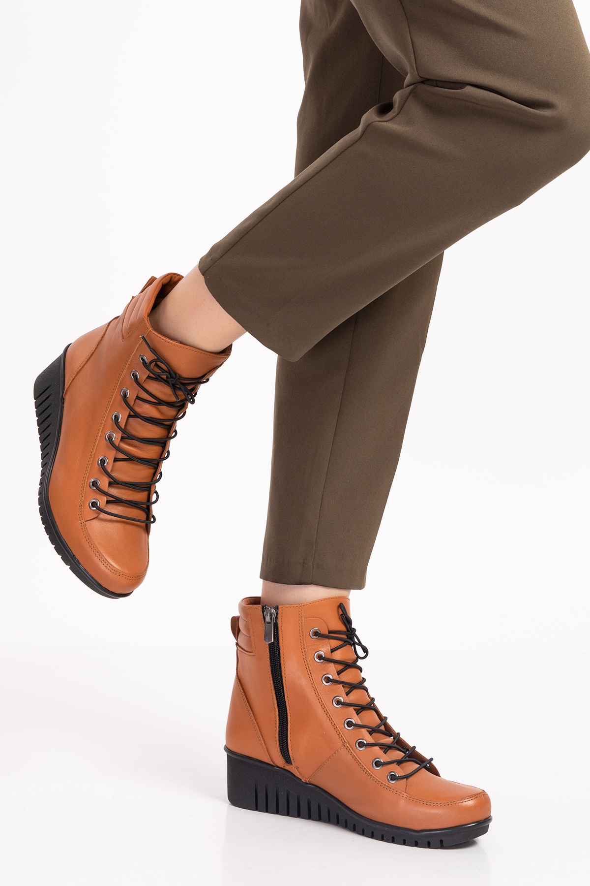 Gondol Kadın Hakiki Deri Kaymaz Dolgu Topuk Fermuarlı Bot esfa.2451 - Görsel 4