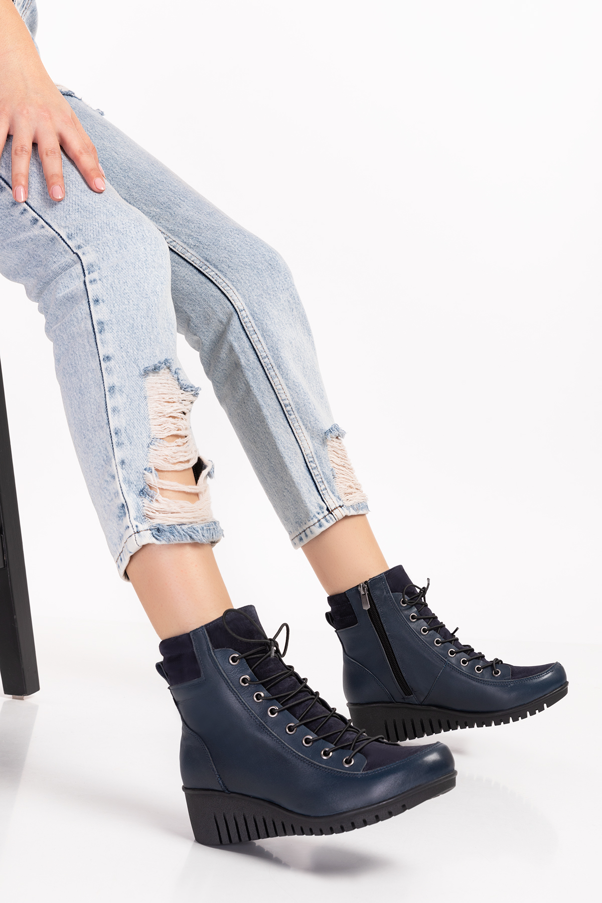 Gondol Kadın Hakiki Deri Kaymaz Dolgu Topuk Fermuarlı Bot esfa.2451 - Görsel 5