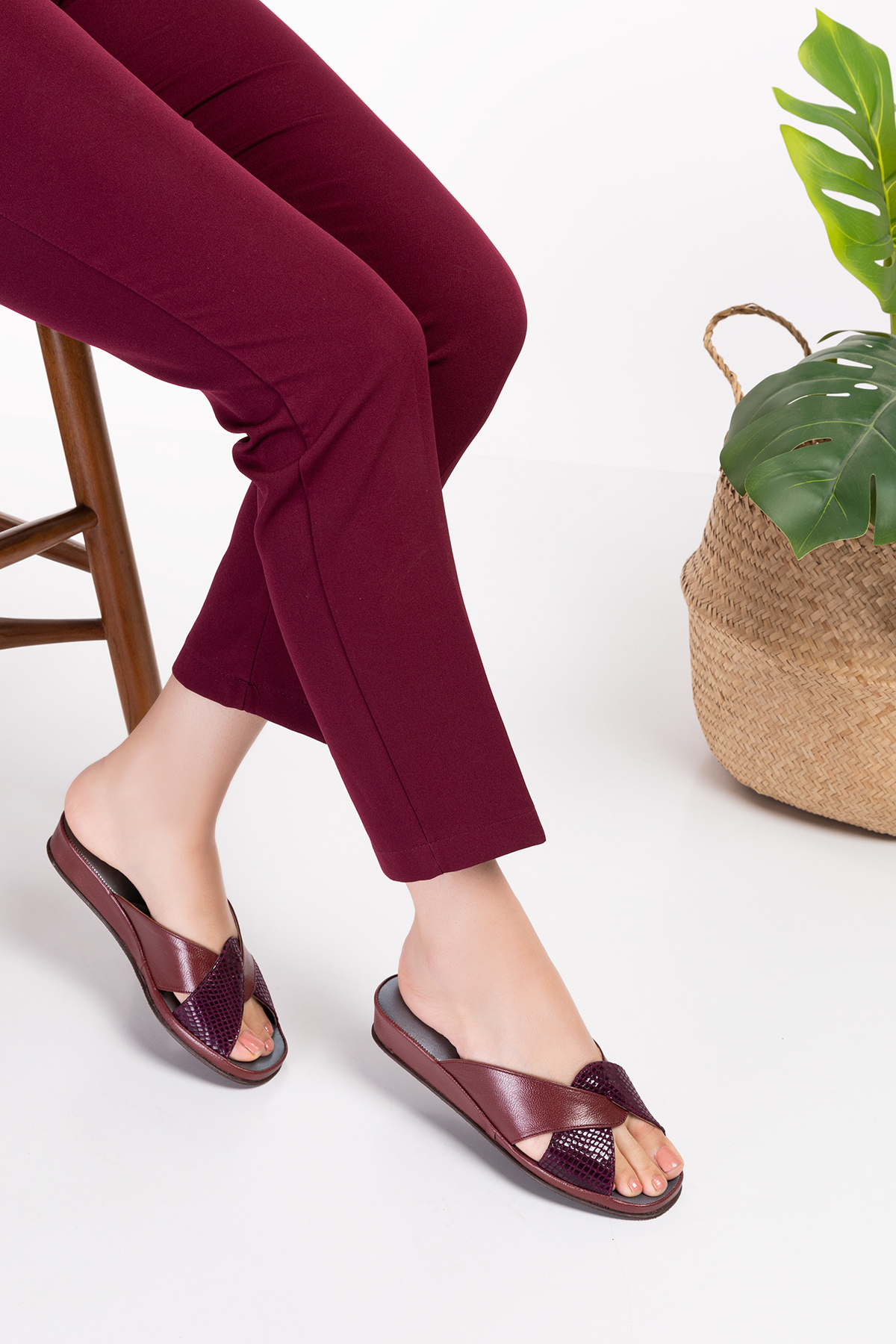 Gondol Hakiki Deri Şık Ev Terliği Blc.005 - Görsel 2