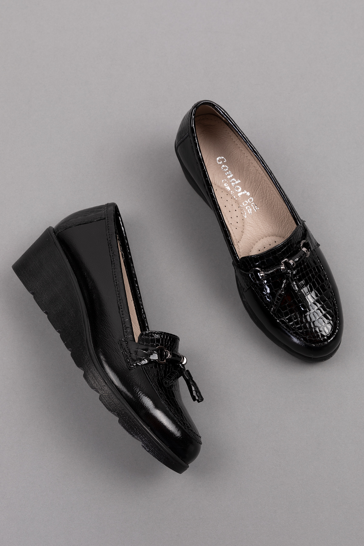 Gondol Kadın Hakiki Deri Dolgu Topuk Rahat Şık Anne Ayakkabısı ell.6821 - Görsel 3