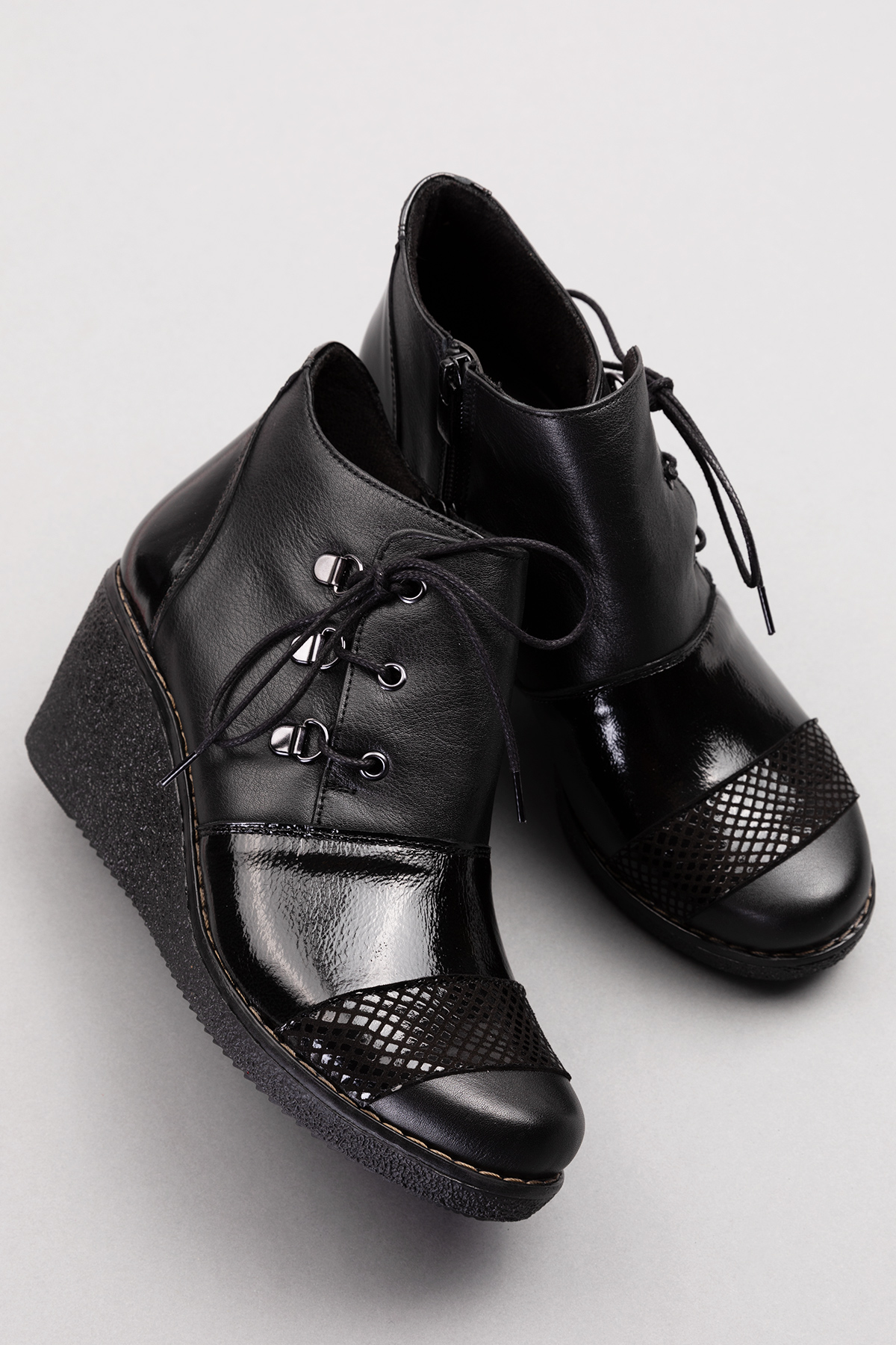 Gondol Kadın Hakiki Deri parlak Rugan Detaylı Rahat Bot ell.7141 - Görsel 6