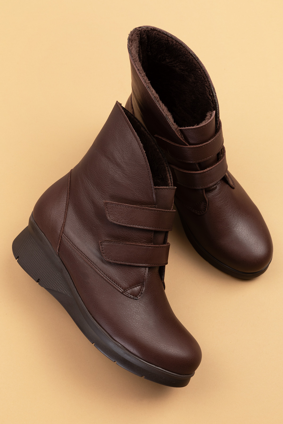 Gondol Kadın Hakiki Deri Kolay Giyim İçi Kürklü Anne Botu ell.7100 - Görsel 3