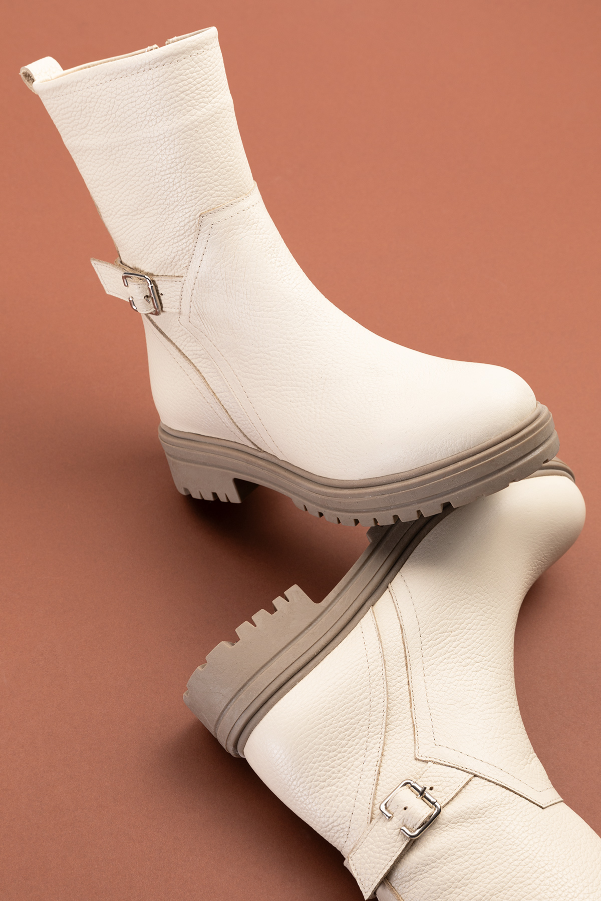 Gondol Hakiki Deri Günlük Kaymaz Taban Bot anl.2721 - Görsel 5