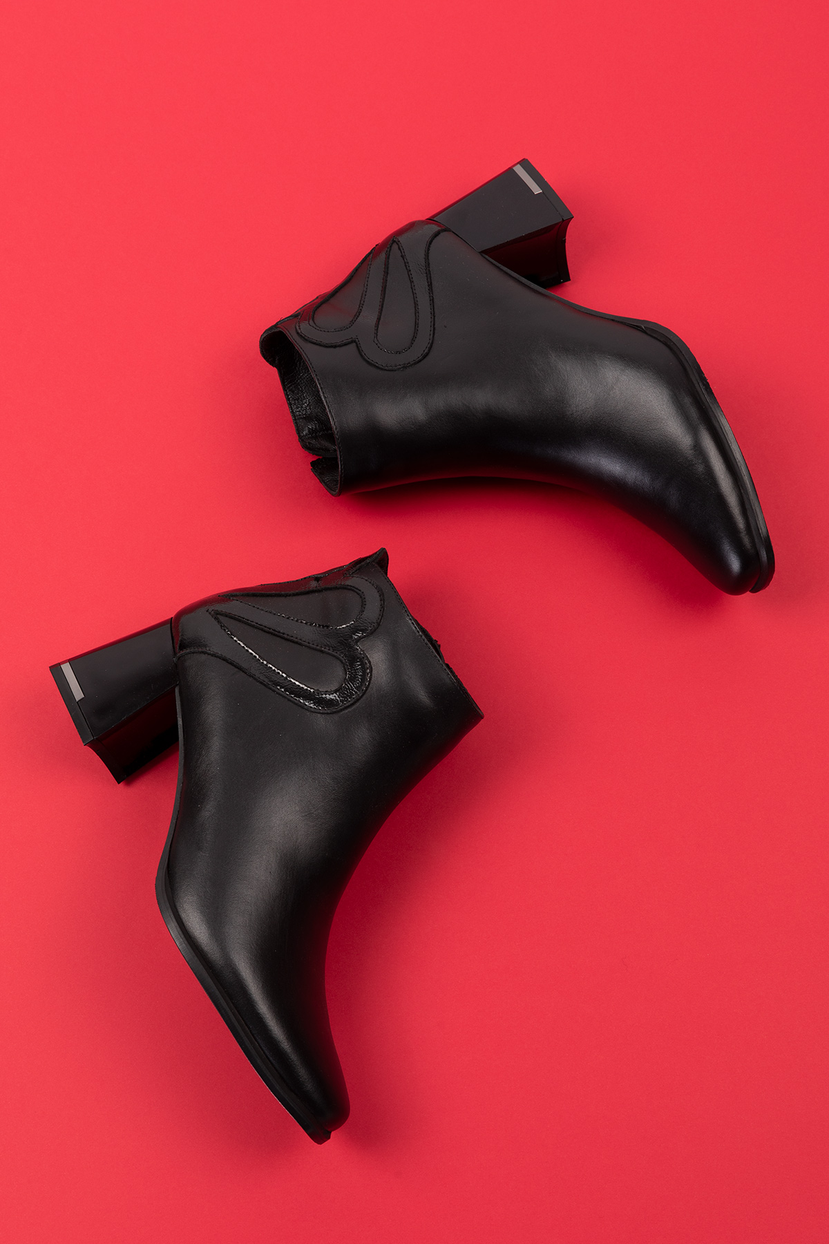 Gondol Kadın Hakiki Deri Rugan Detay Orta Boy Topuk Bot Ast.102 - Görsel 3