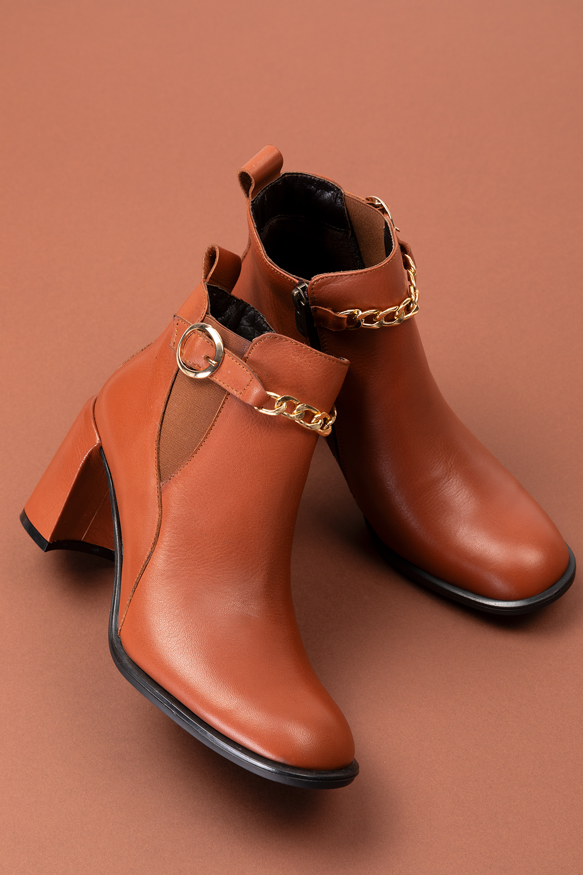 Gondol Kadın Hakiki Deri Zincirli Şık Kalın Topuk Bot Ast.176 - Görsel 3