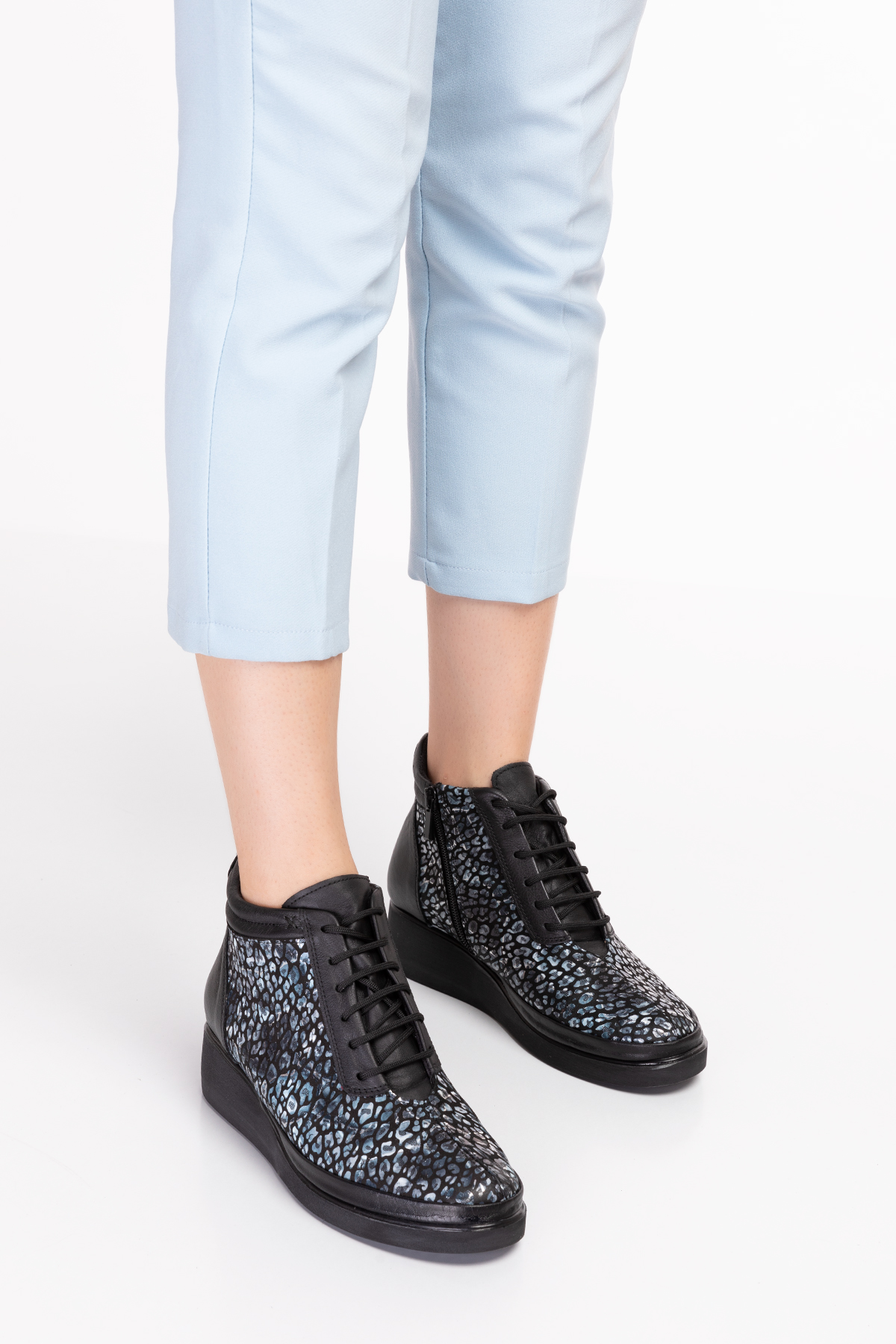 Gondol Kadın Hakiki Deri Petek Desenli Günlük Rahat Bot ndr.3805 - Görsel 2